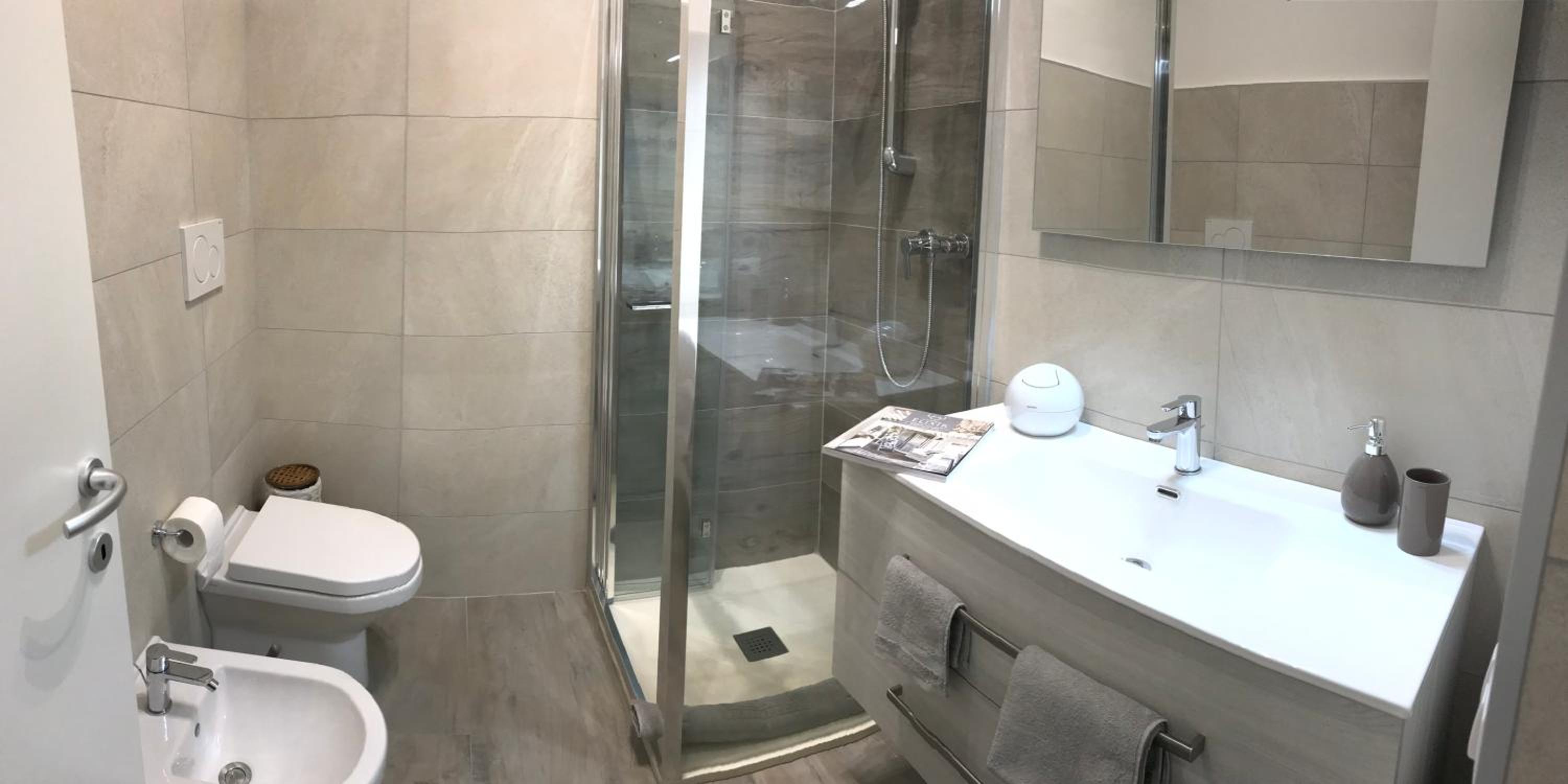 One-Bedroom Apartment - Photo 6