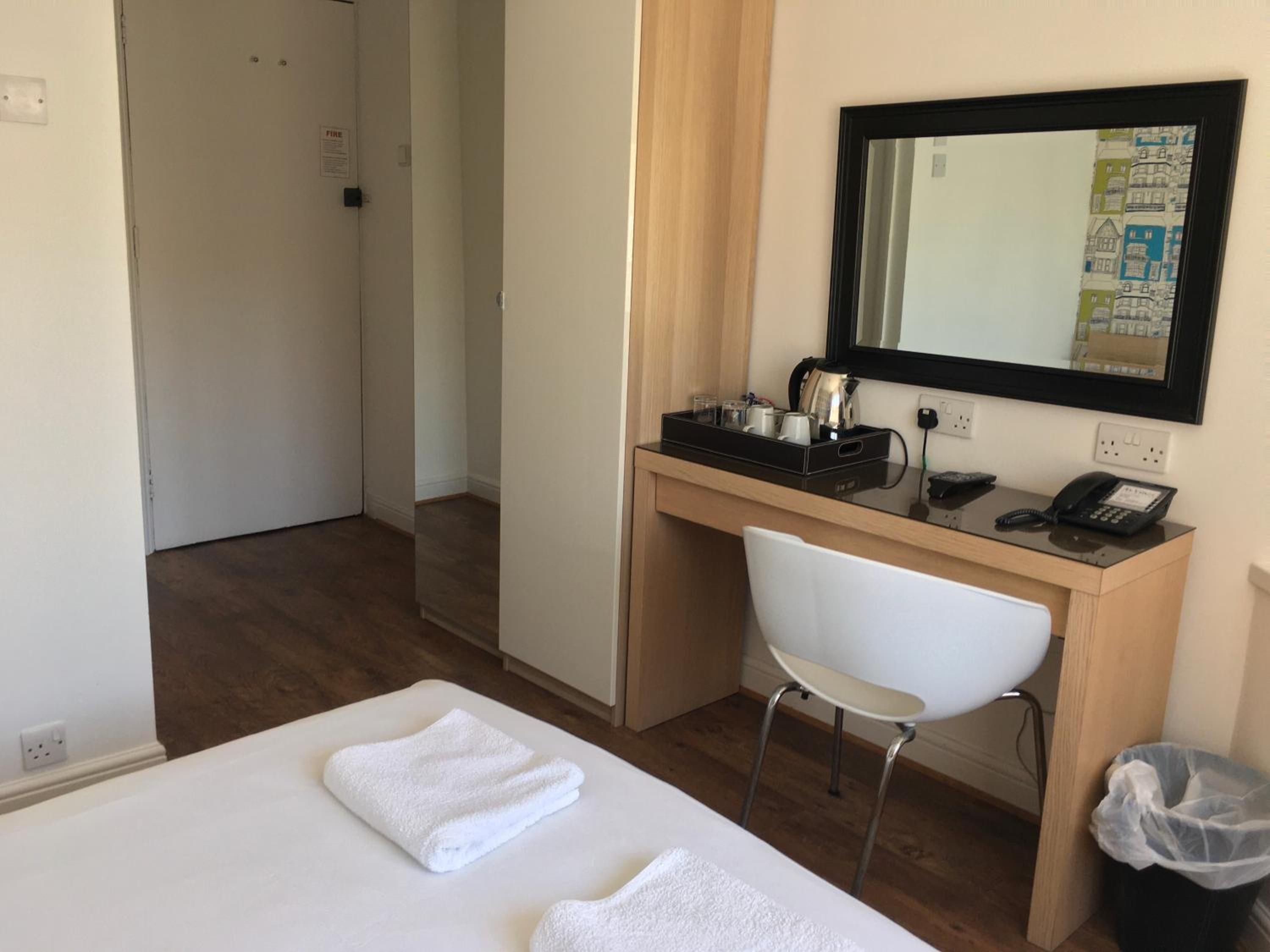 En Suite Double Room - Photo 7