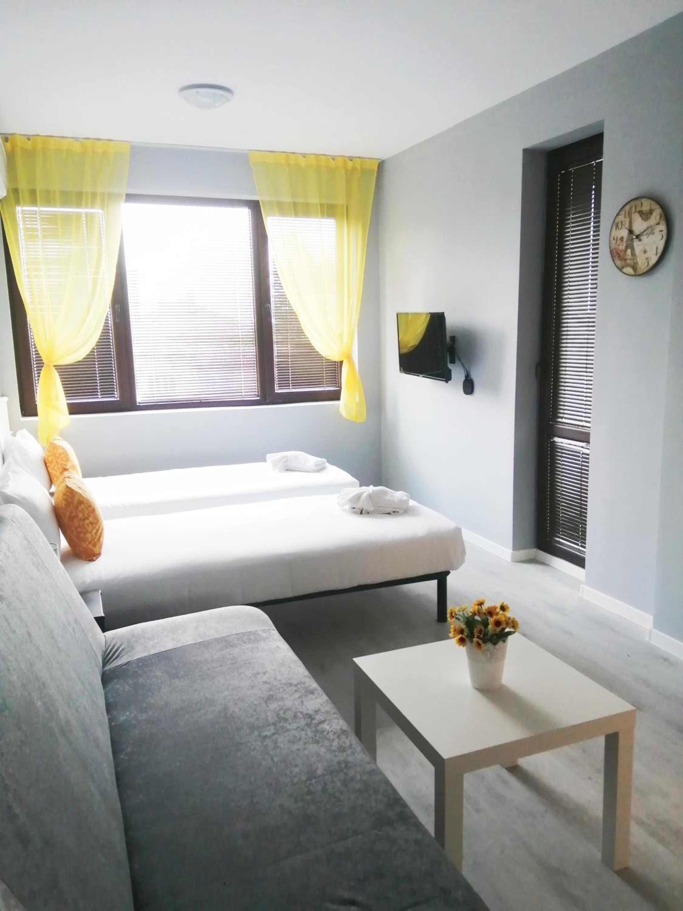 Triple Room with Terrace - Photo 1