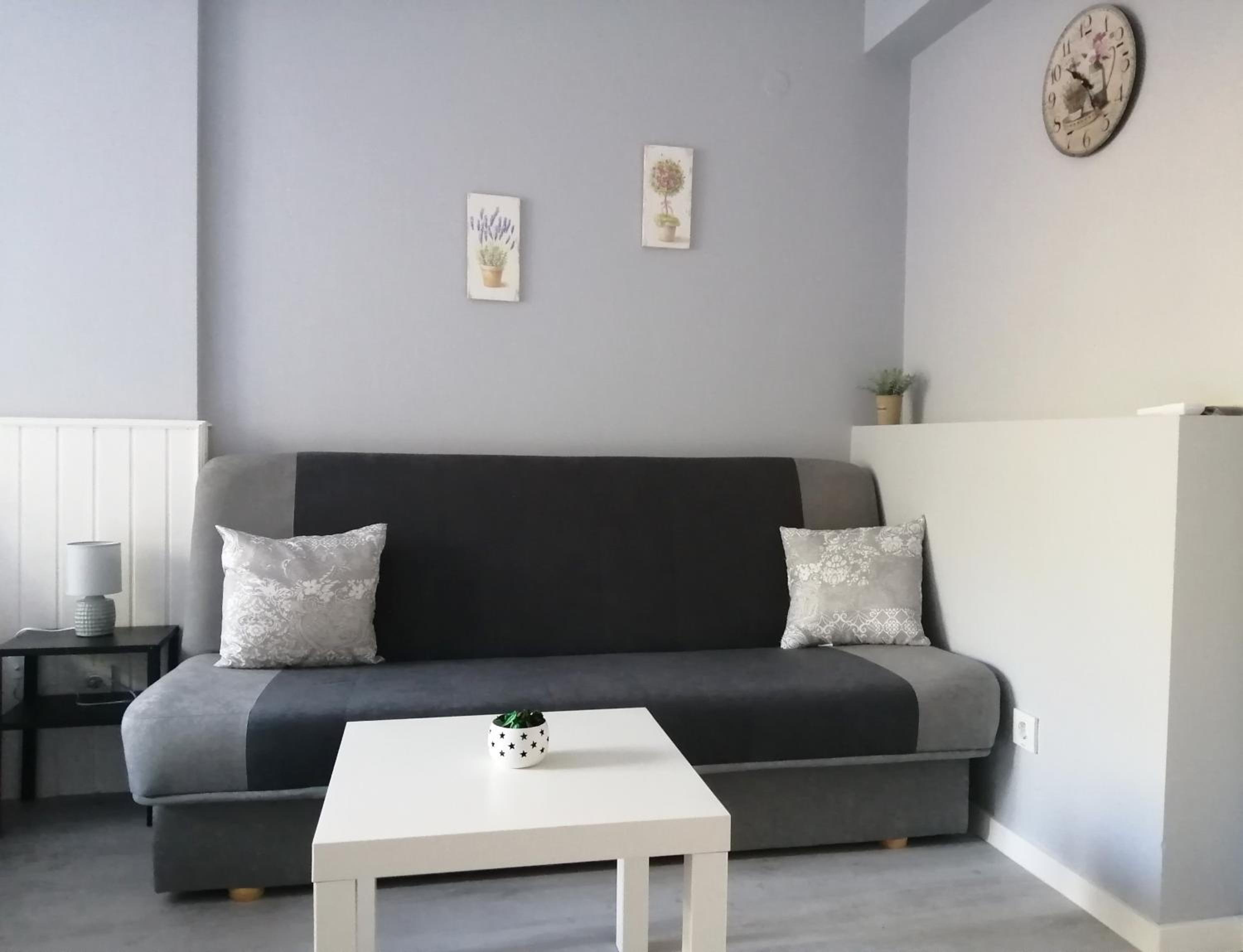 Double Room with Patio - Photo 6