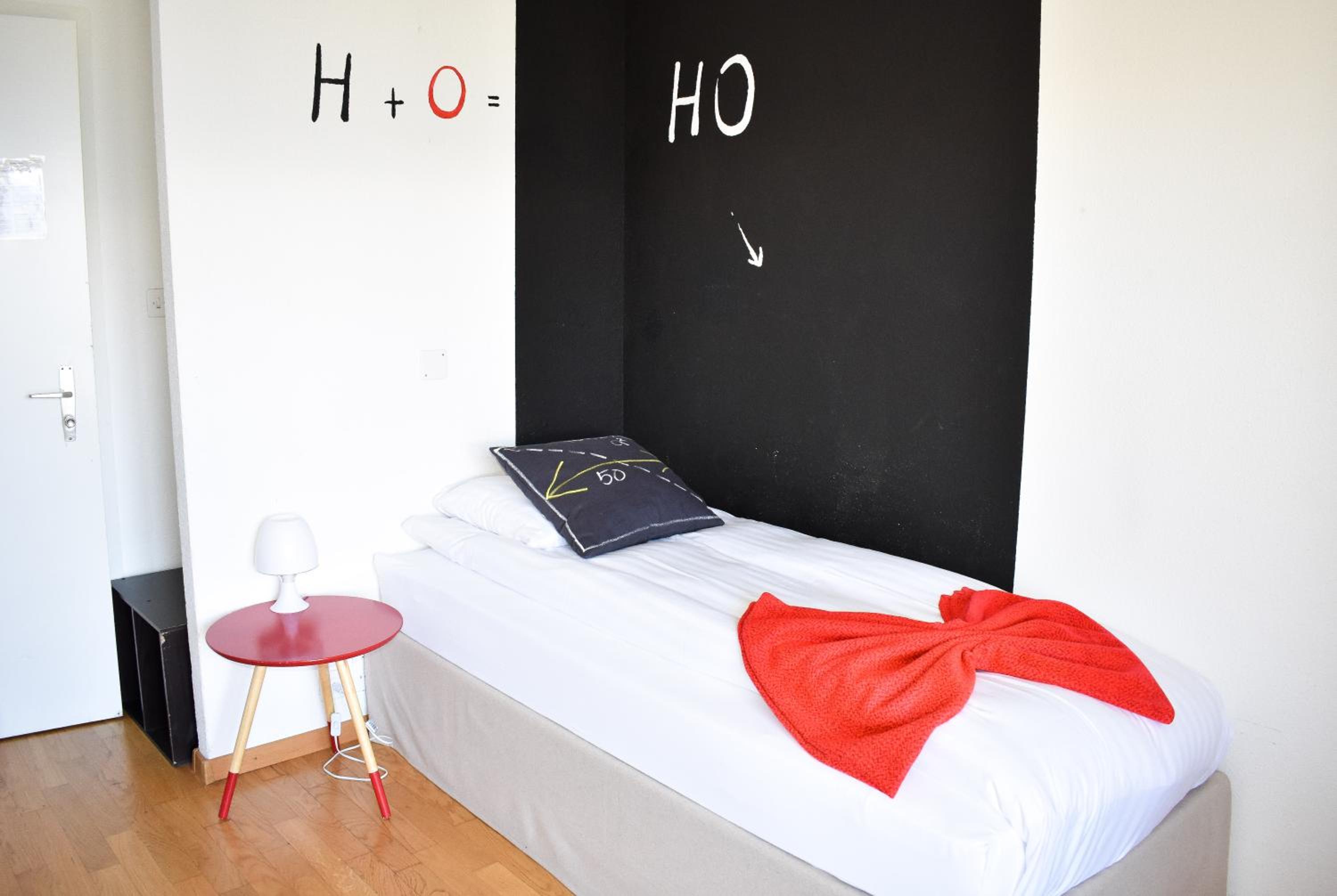 Single Room photo 2