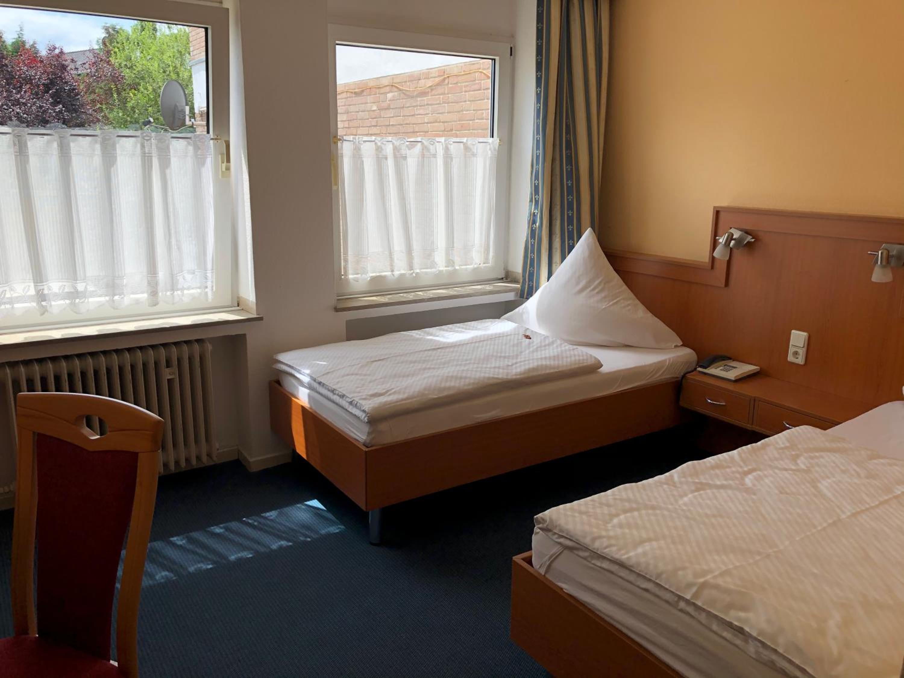 Double or Twin Room photo 2