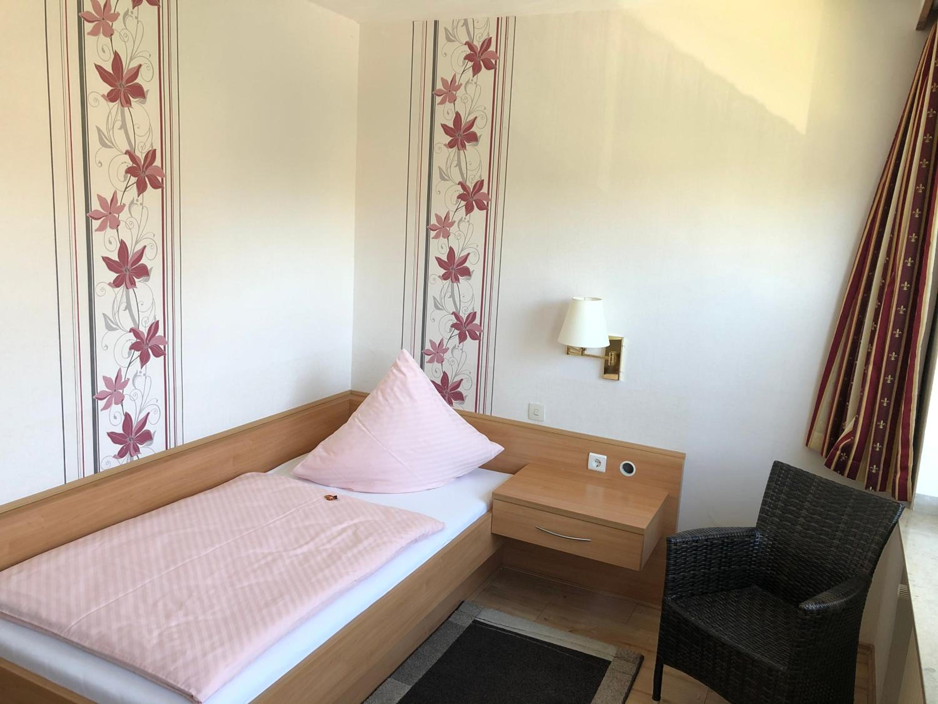 Single Room photo 1