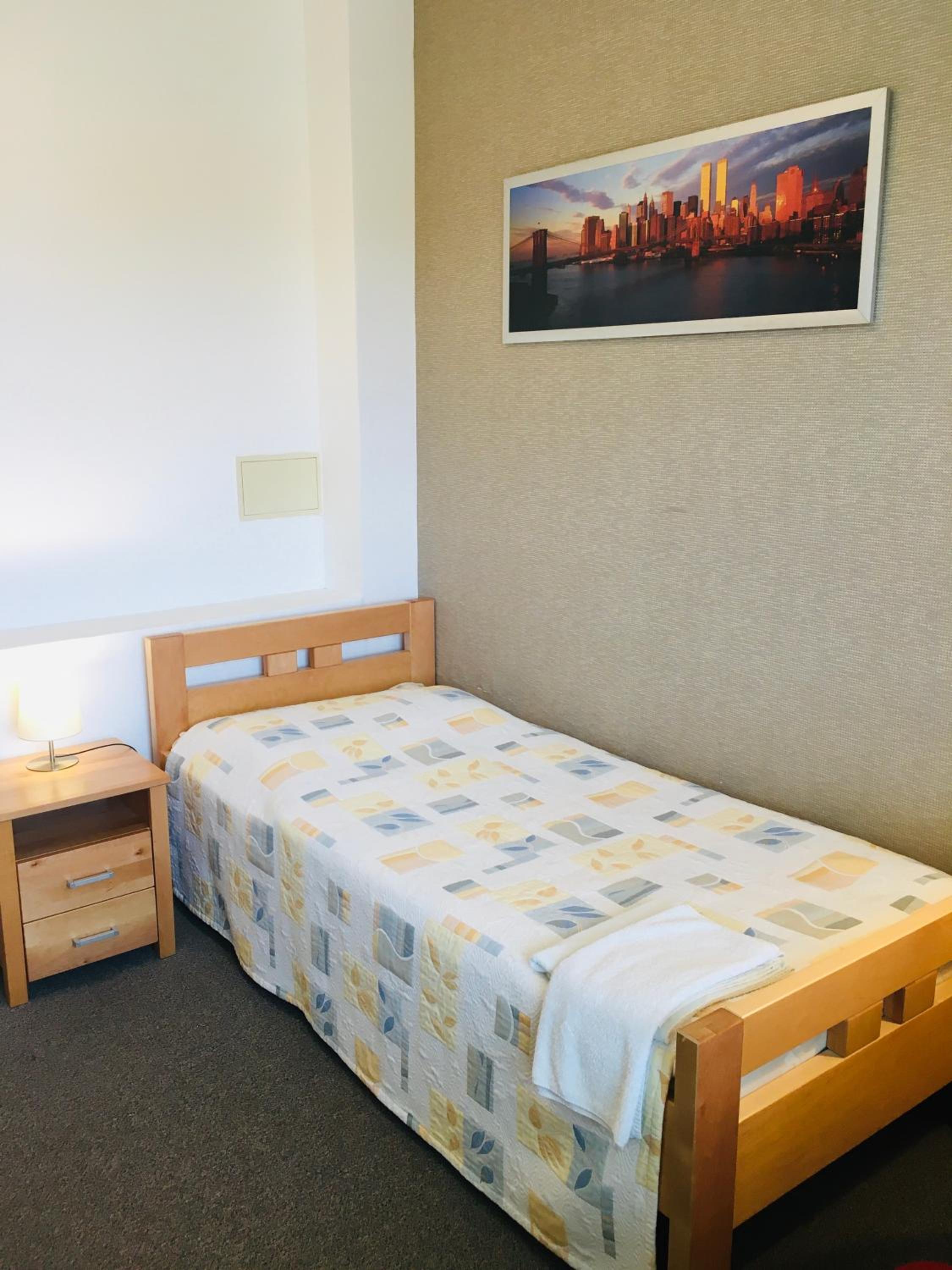 Single Room photo 2