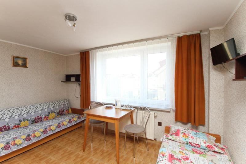 Triple Room with Private Bathroom photo 1