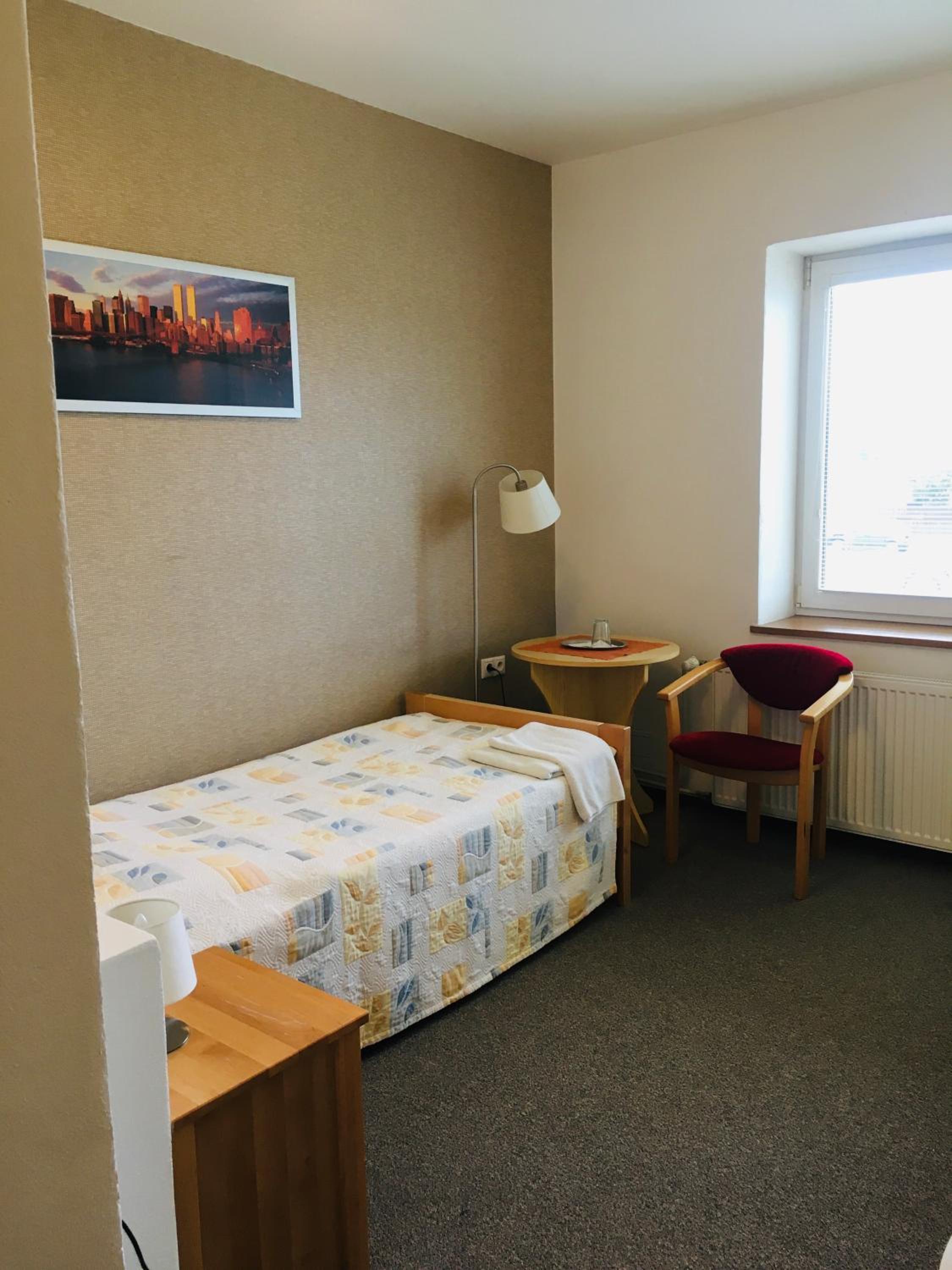 Single Room photo 1