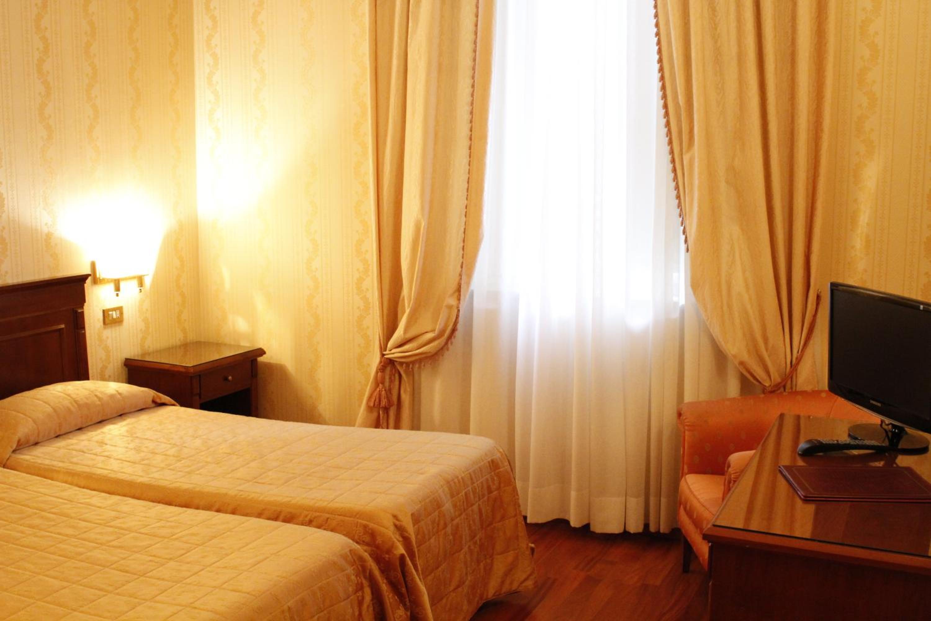 Triple Room photo 3