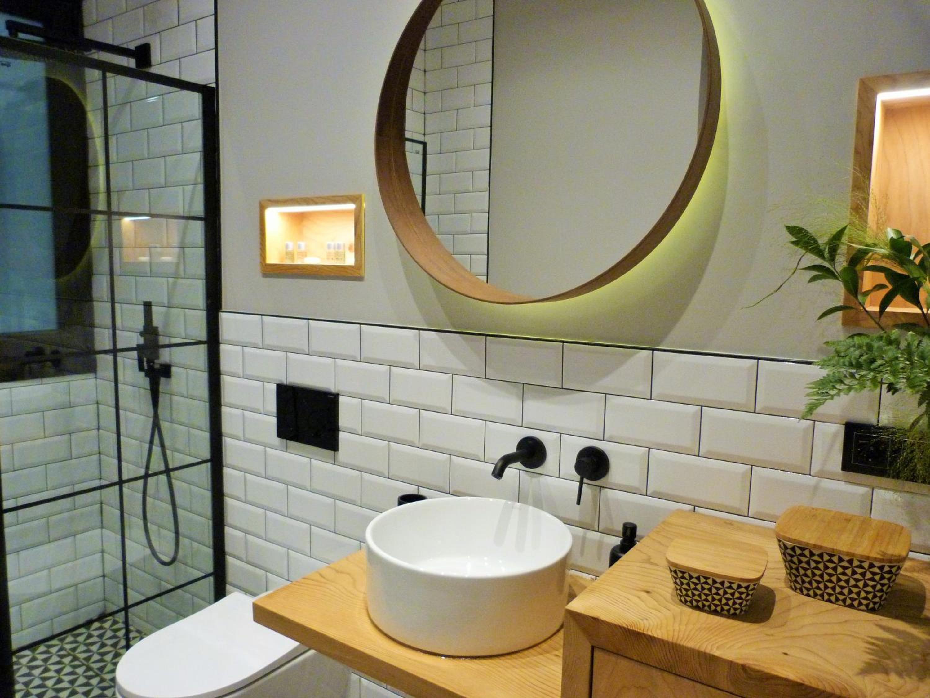One-Bedroom Apartment - Photo 10