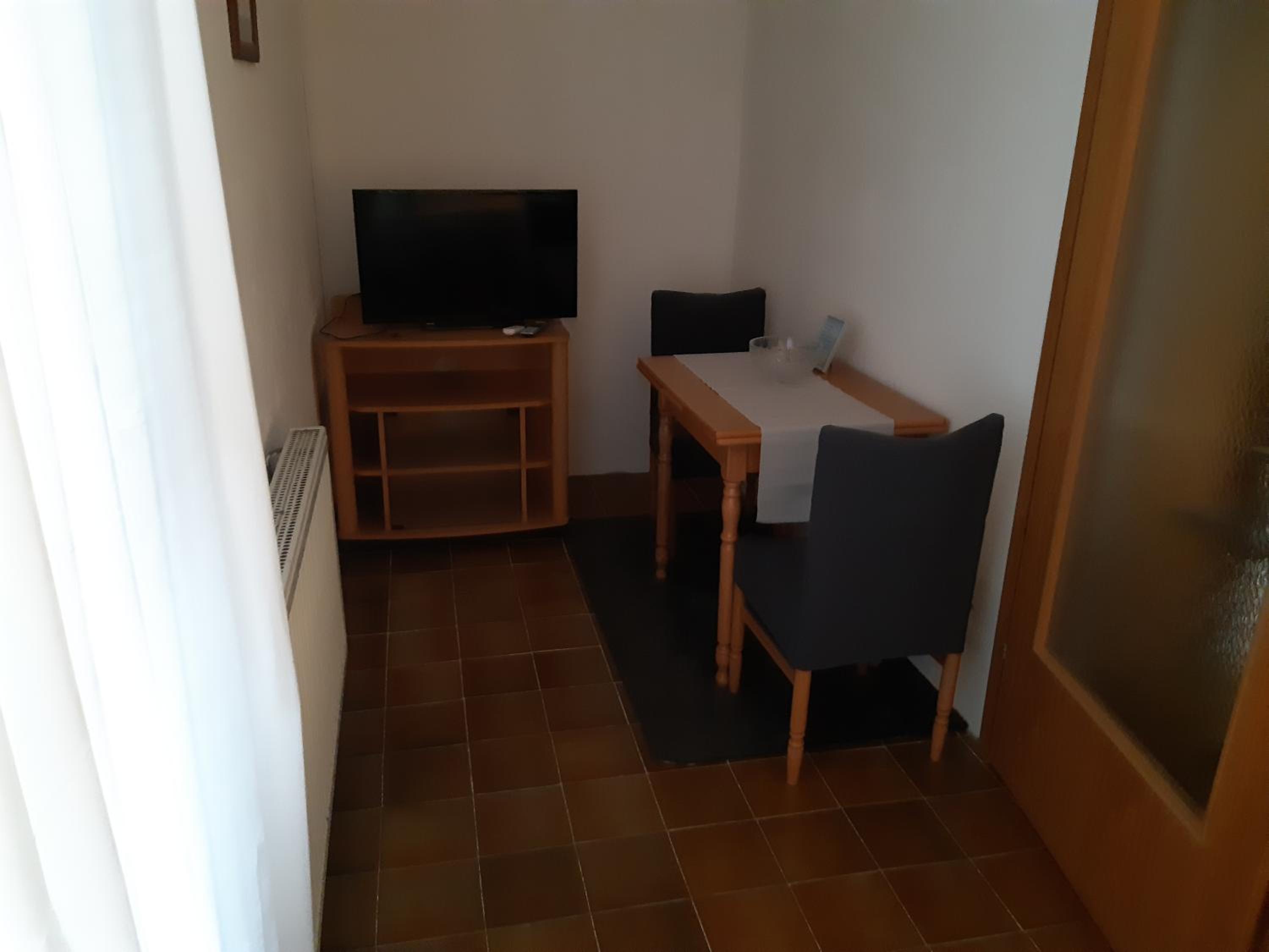 Studio Apartment photo 2