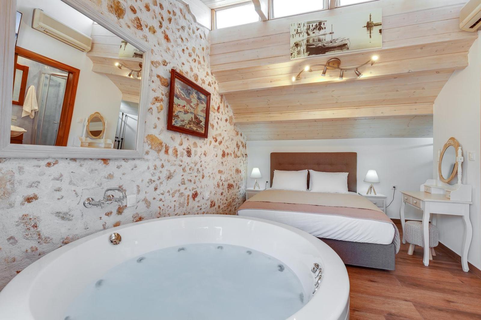 Suite with Spa Bath
