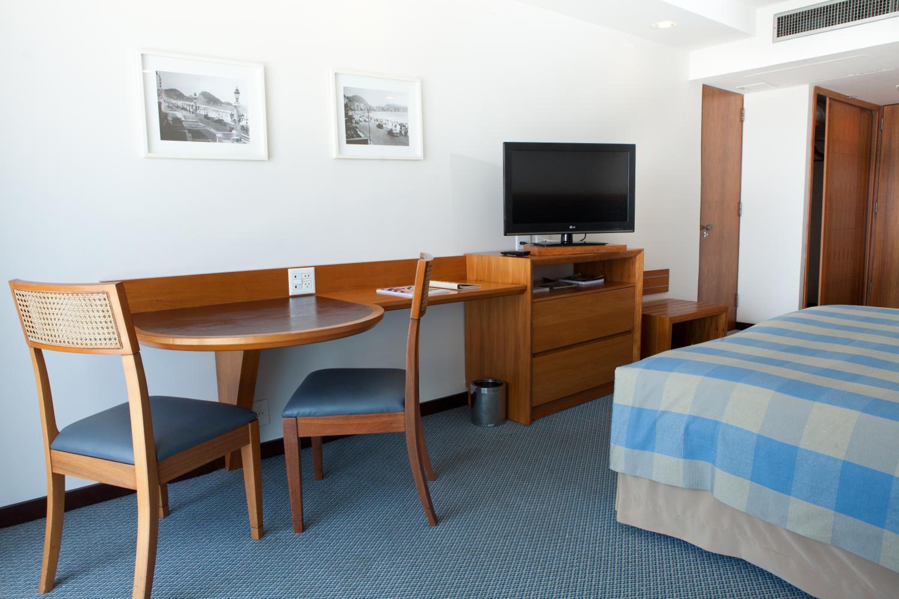 Luxury Side Sea View Room
