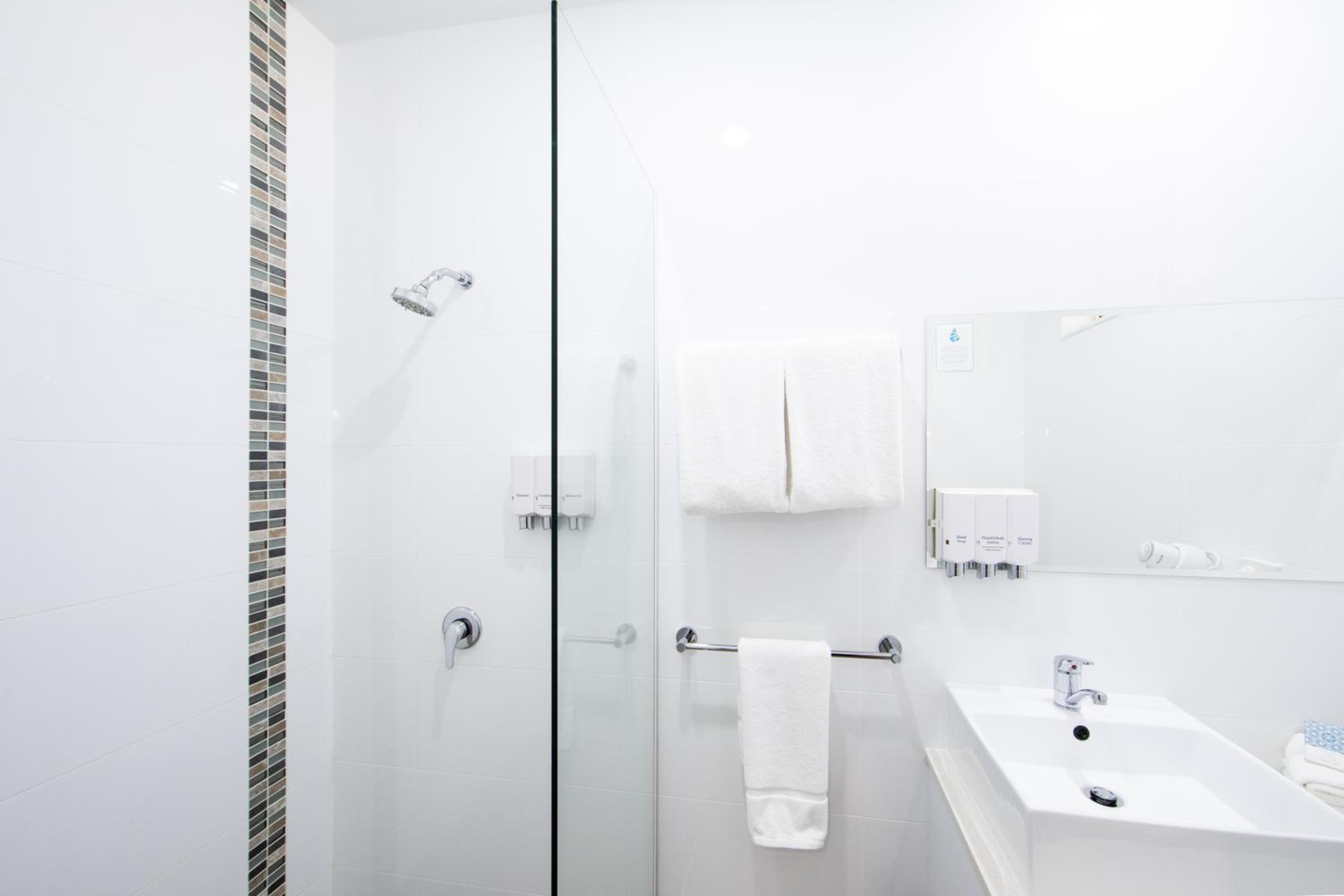 King Room with Kitchenette photo 2