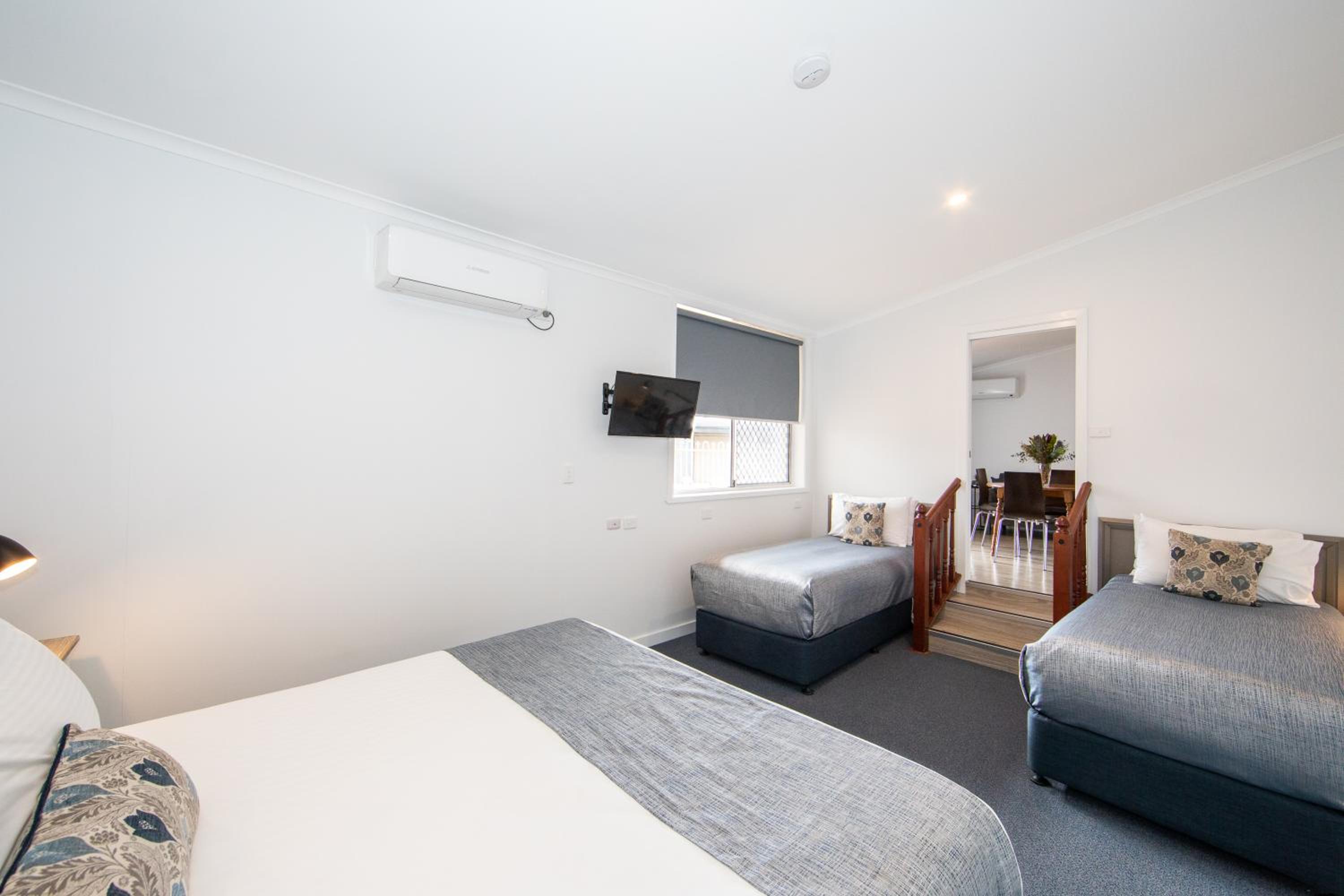 Self Contained Apartment photo 3