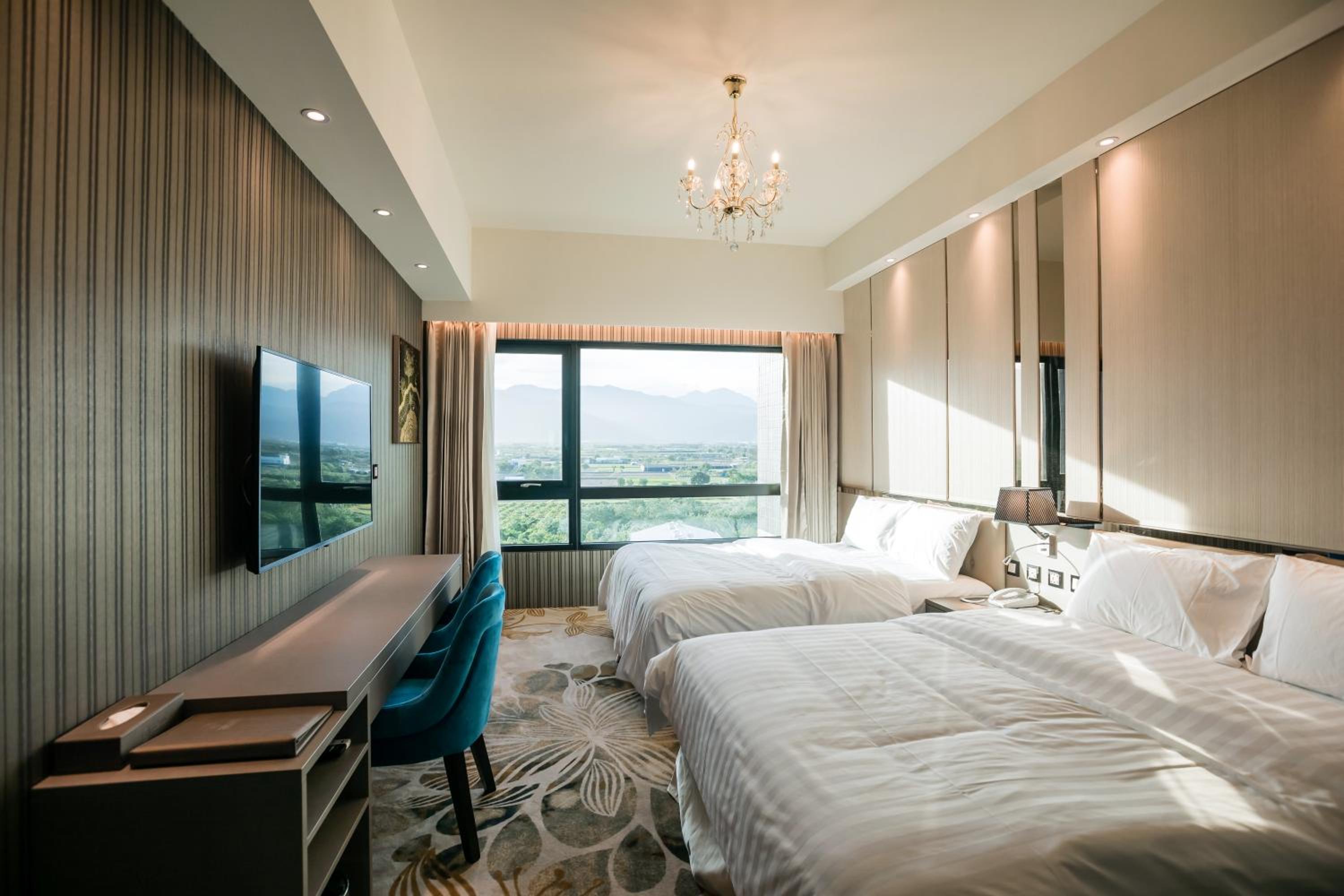 Guest Room with Mountain View