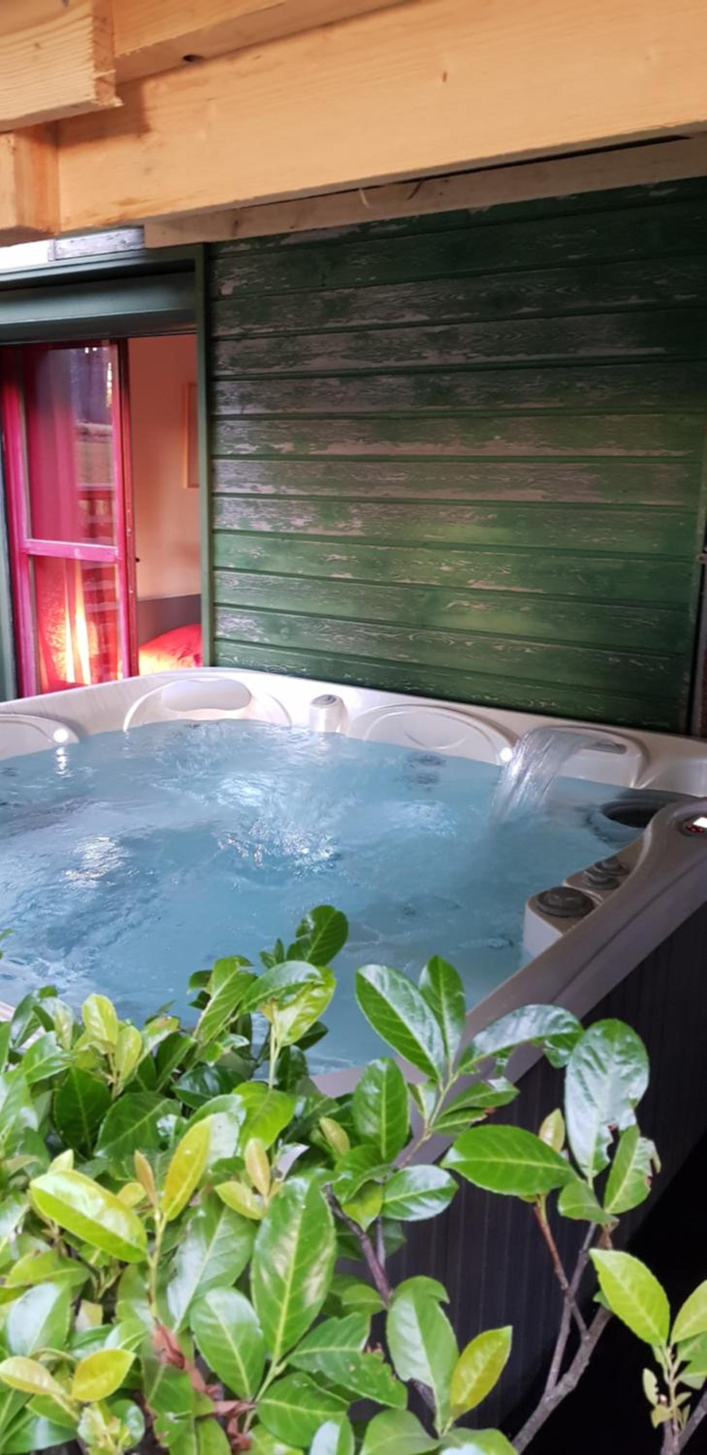 Chambre Lit King-Size avec Baignoire Spa