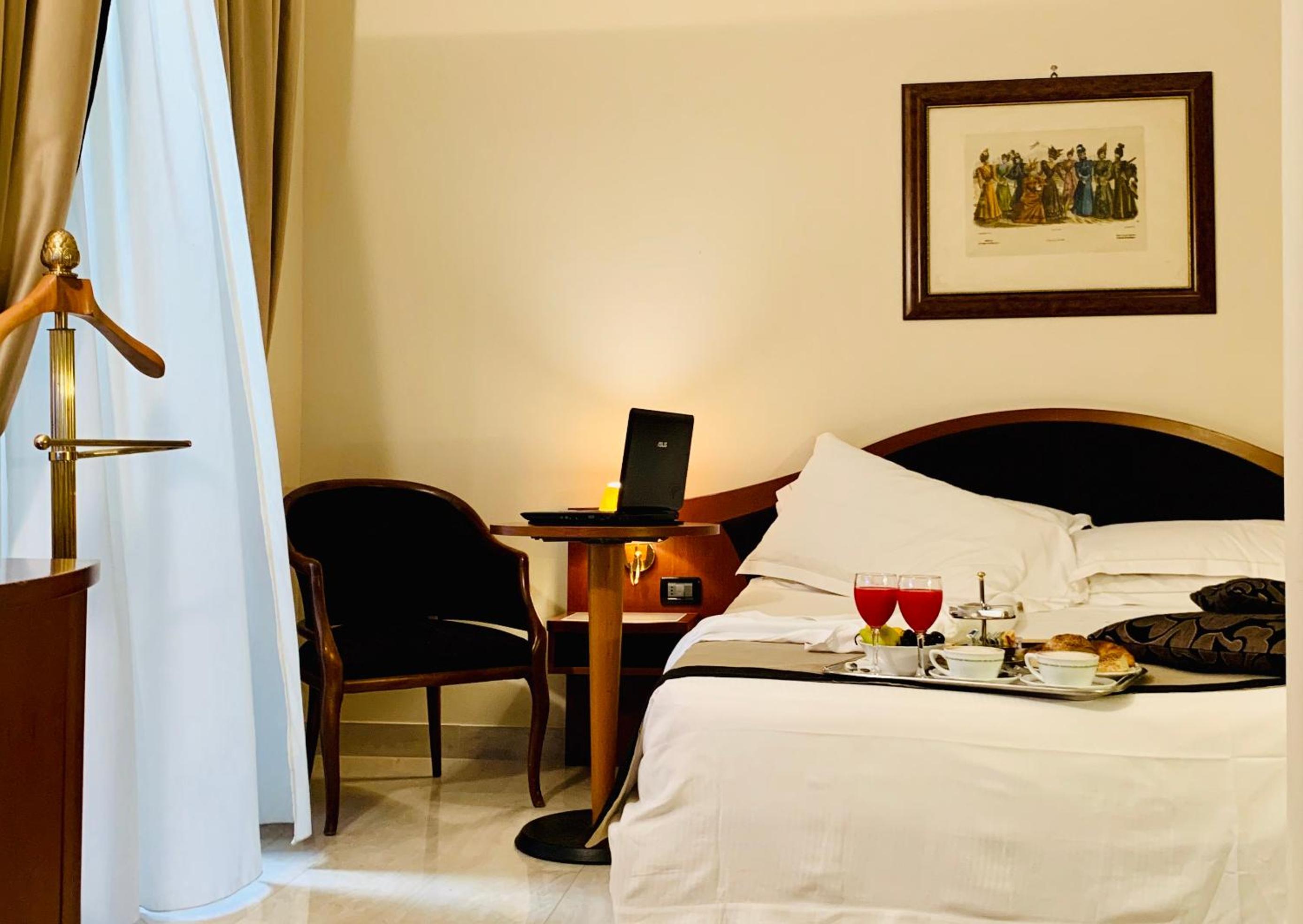 Deluxe Double or Twin Room - Photo 1