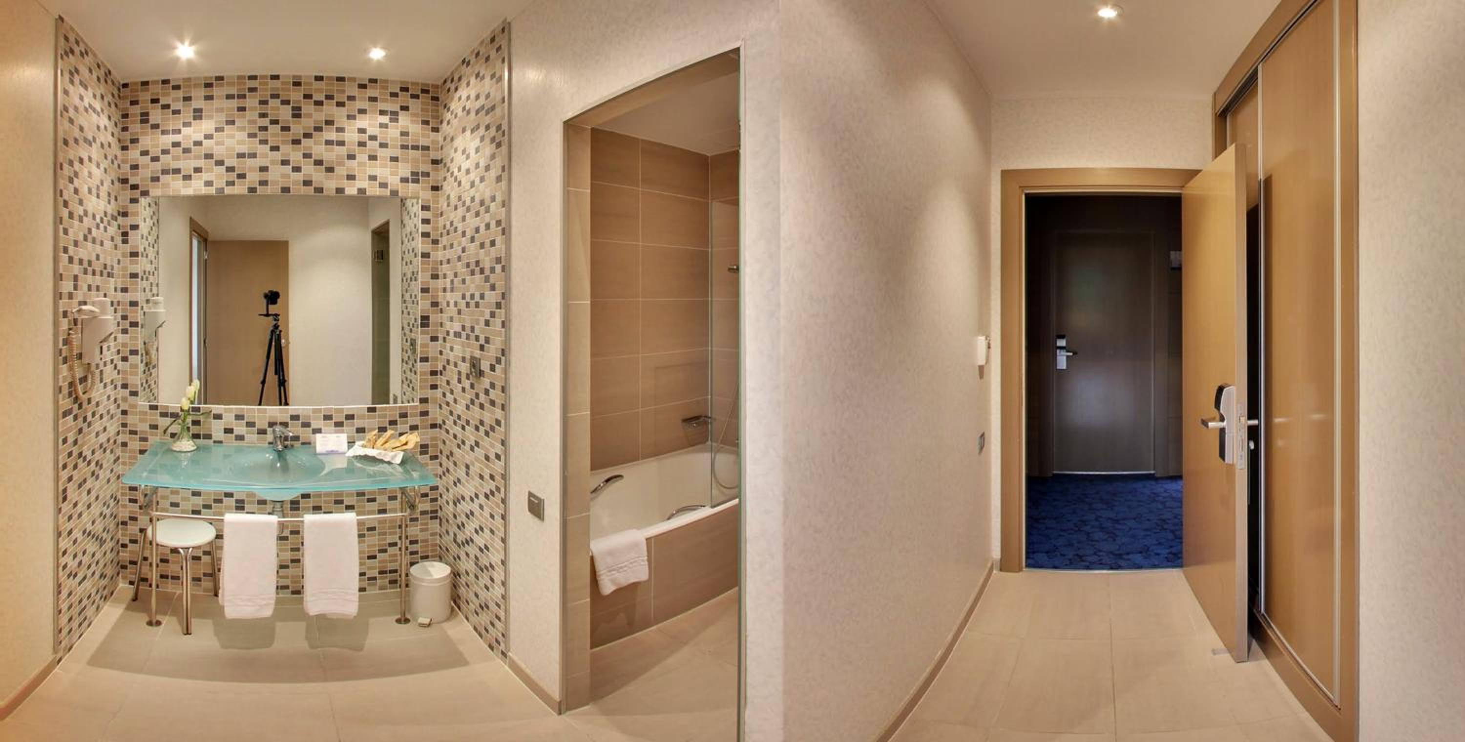 Small Twin Room