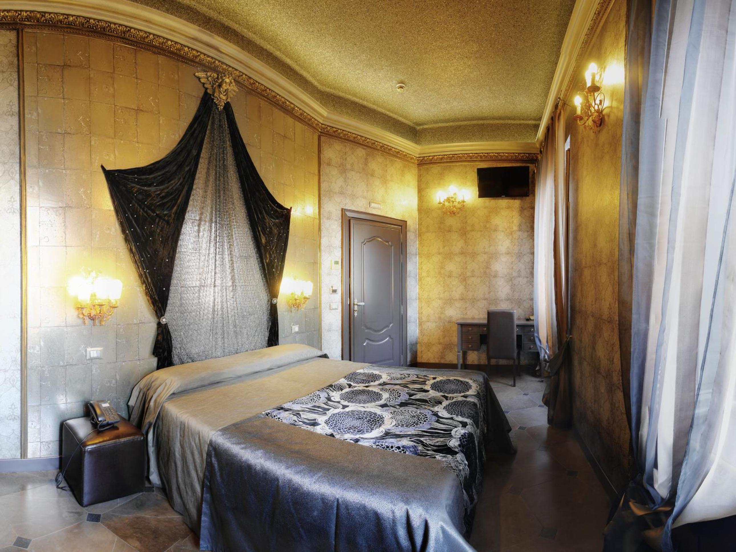Double Room with City View photo 2