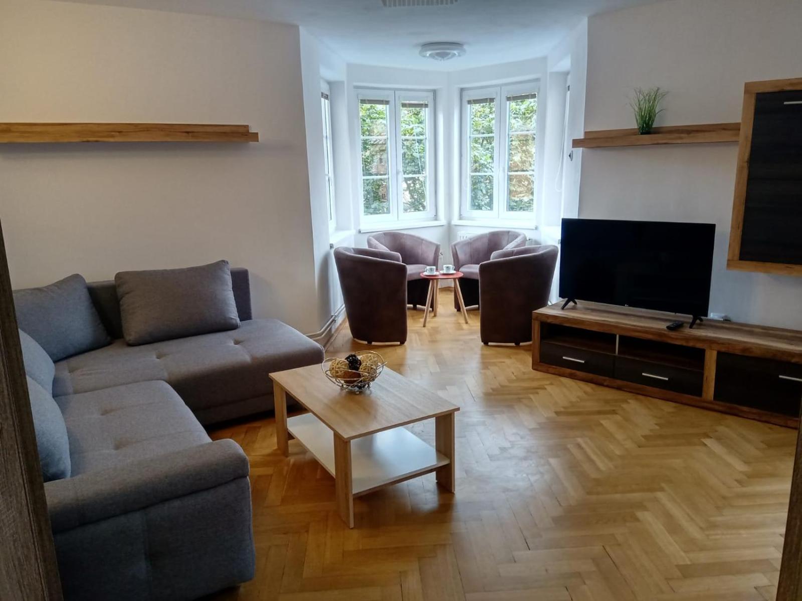 Apartment photo 1