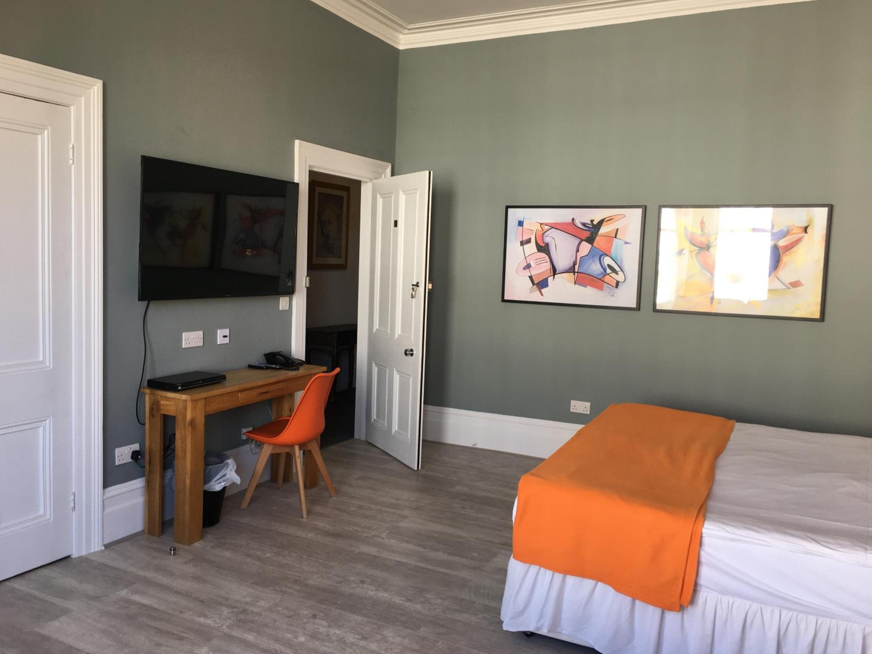 Executive Double or Twin Room - Photo 7