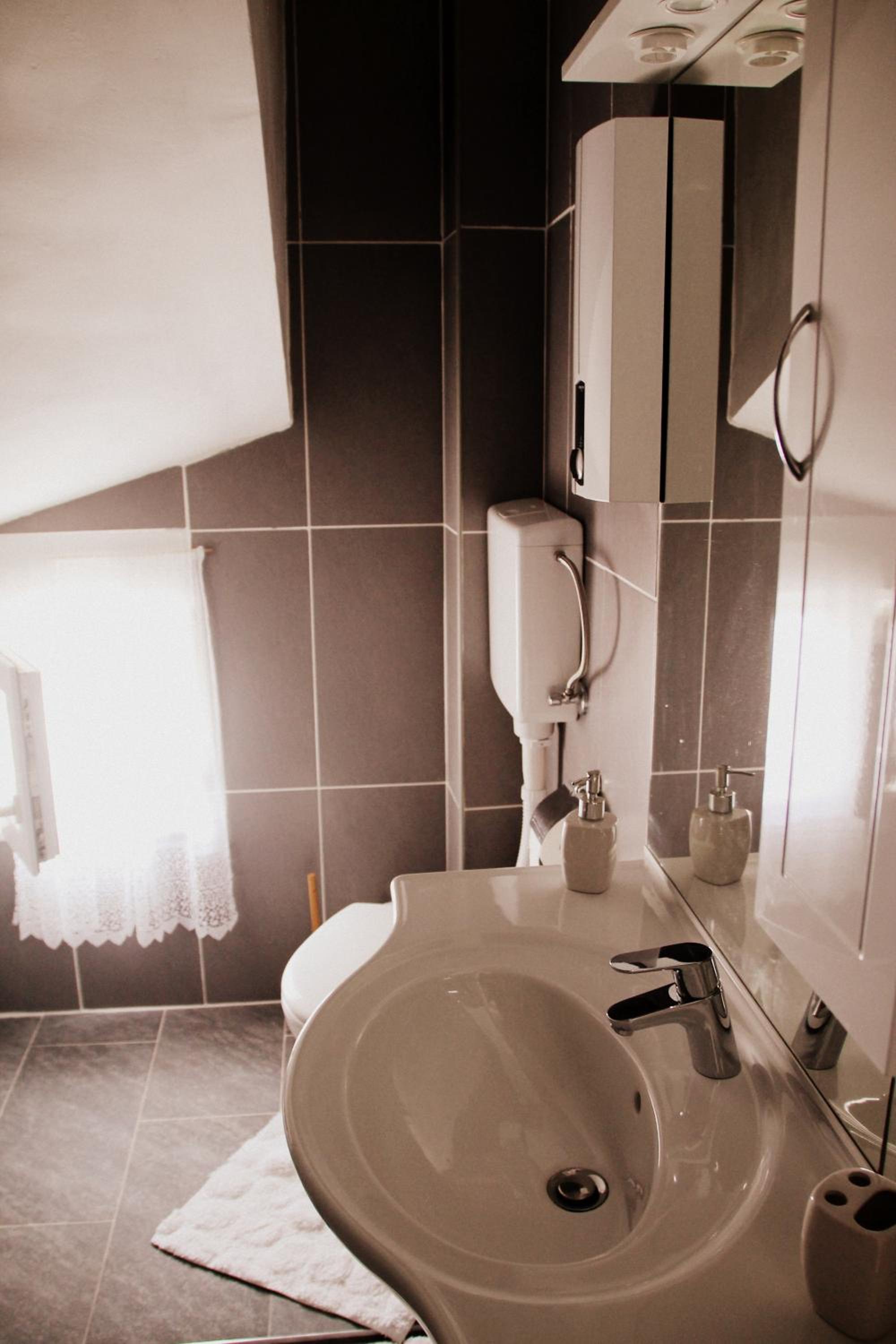 Studio Apartment with Sea View - Photo 29