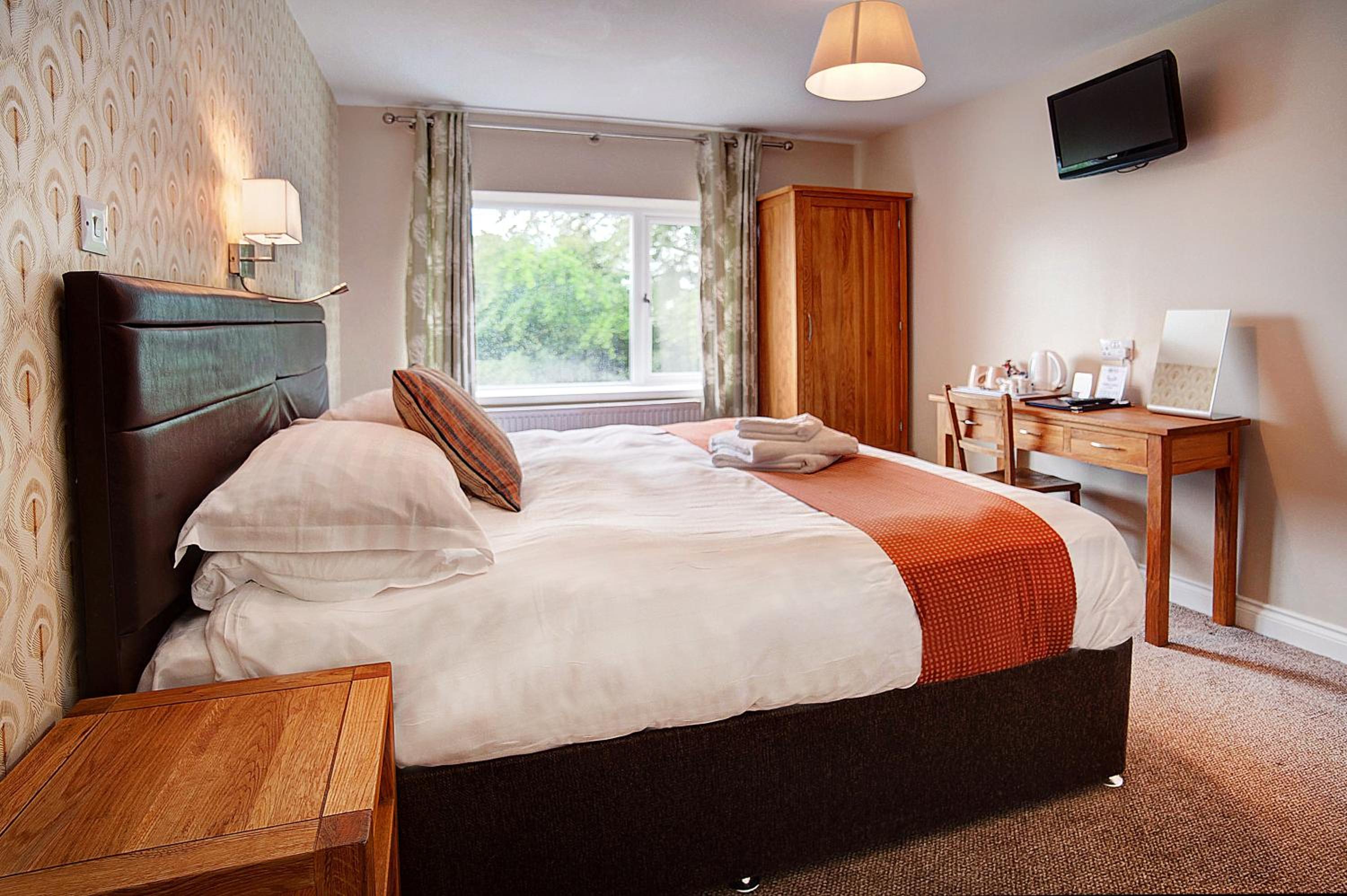 Superior Double or Twin Room photo 3