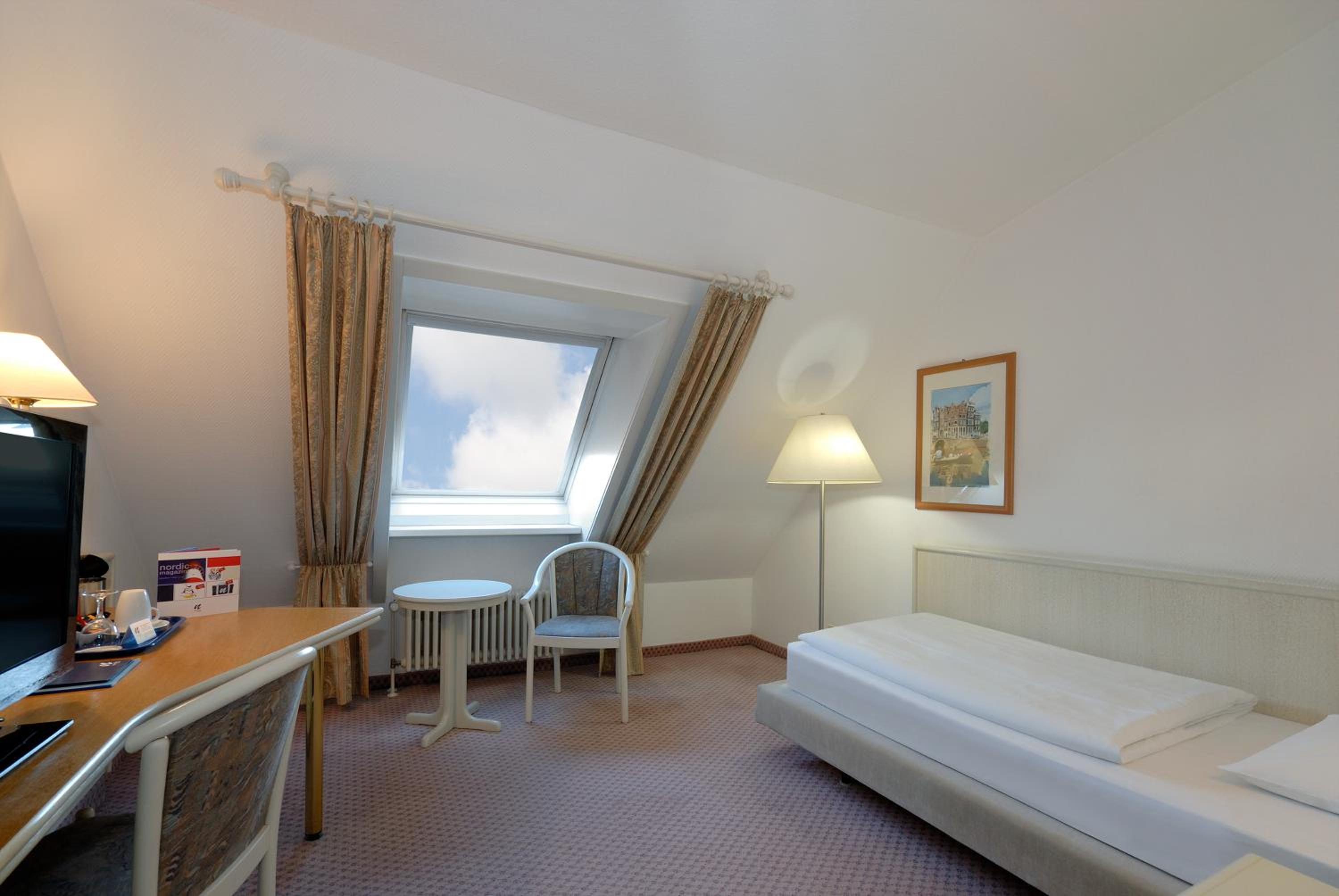 Standard Double Room - Photo 1