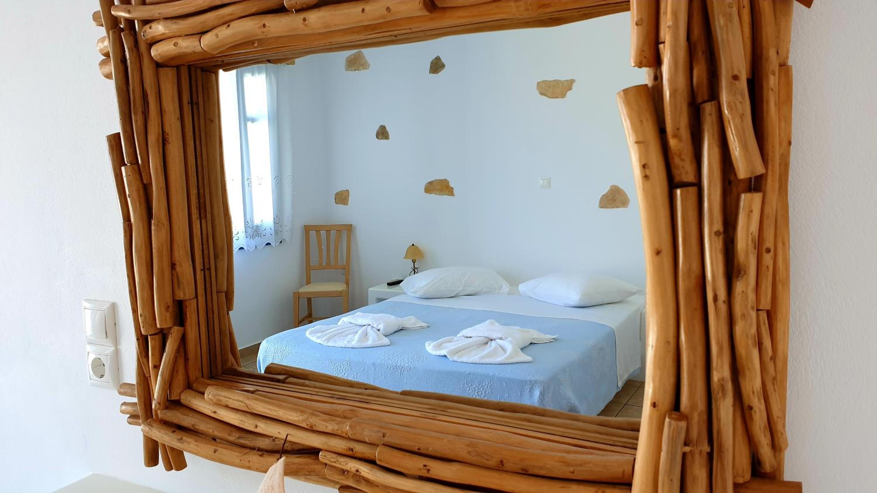 Superior Double or Twin Room - Upper Floor Sea View photo 3