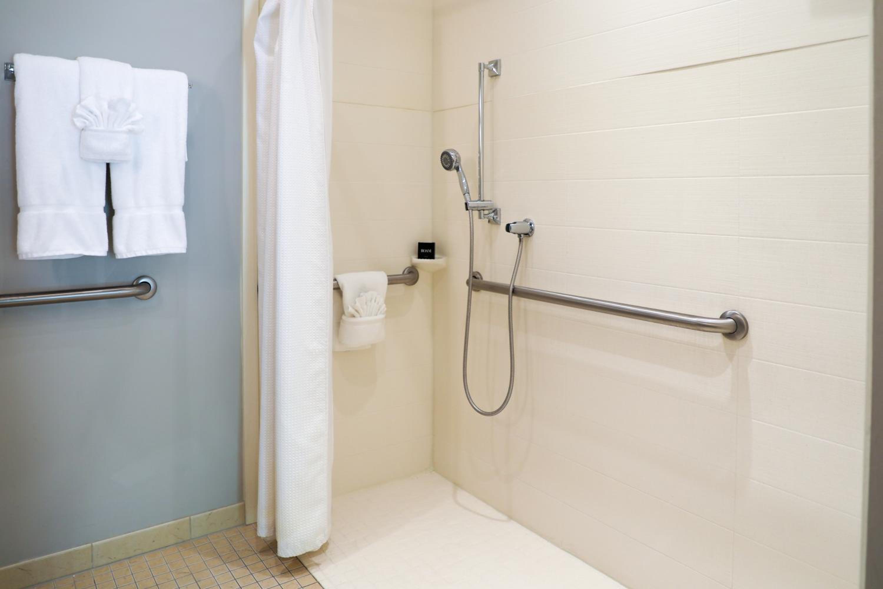 Deluxe Queen Room - Disability Access - Photo 7