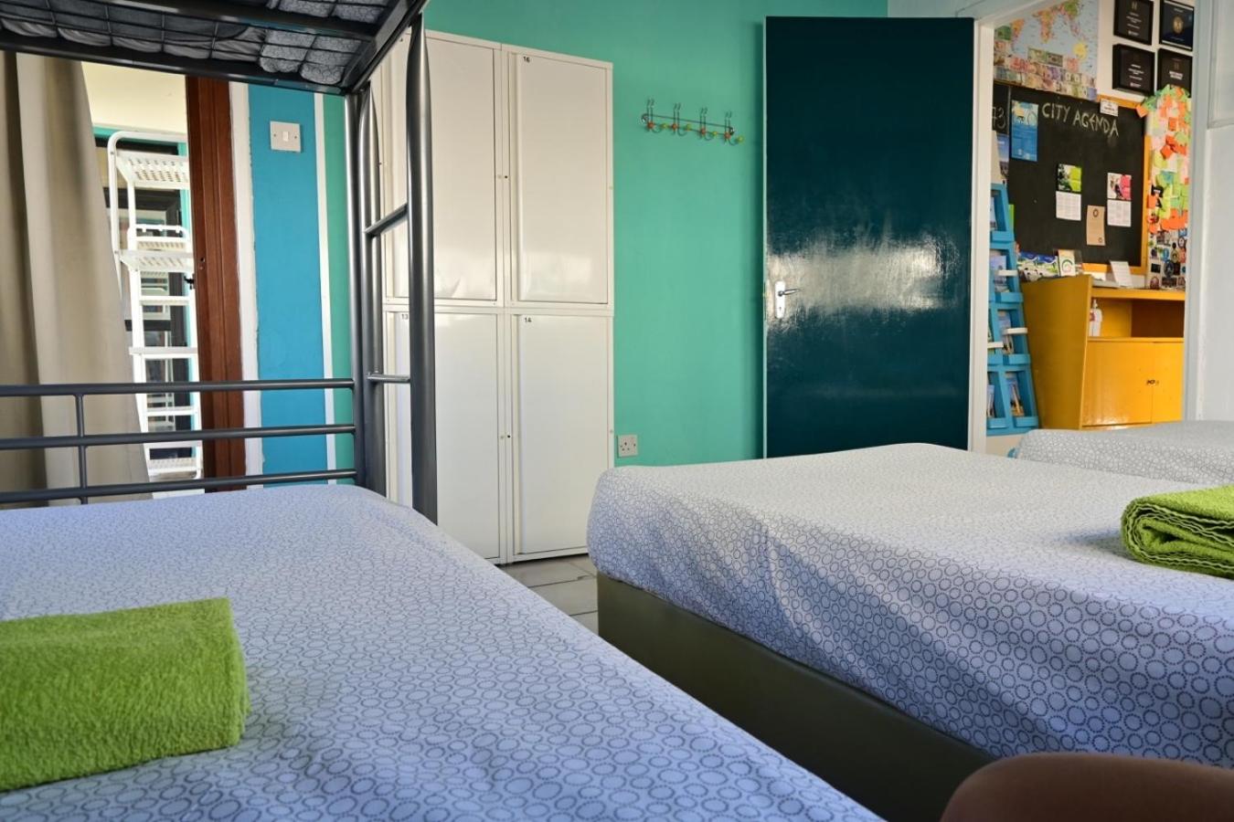 Bed in 4-Bed Dormitory Room photo 2