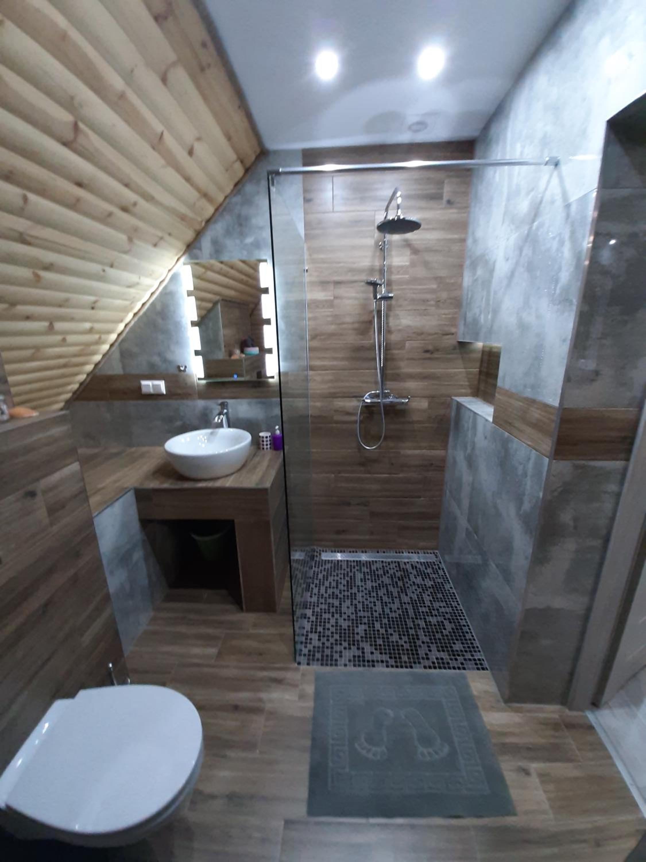One-Bedroom Apartment - Photo 5