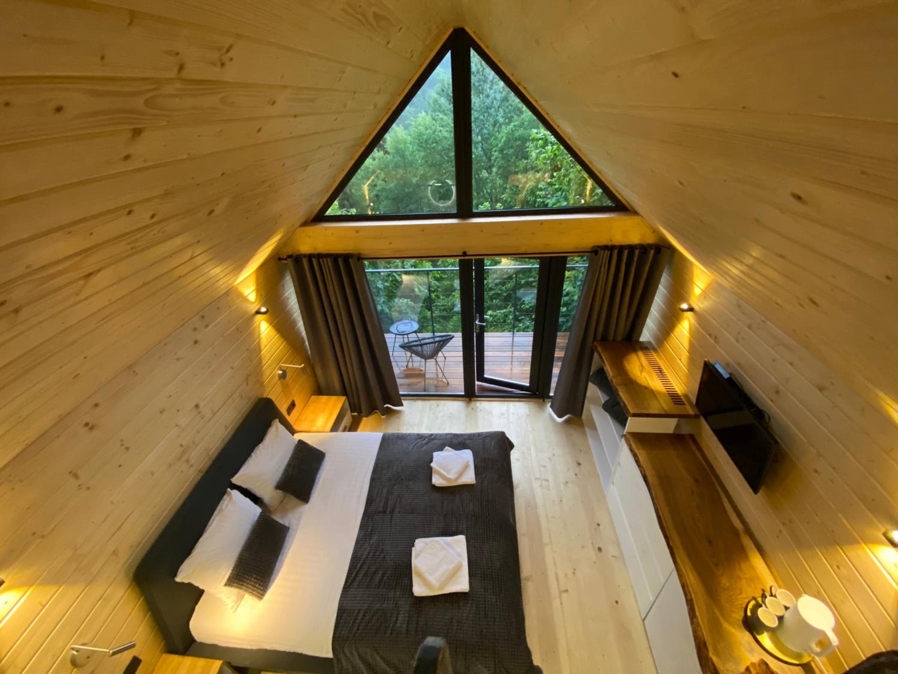 Suite with Mountain View