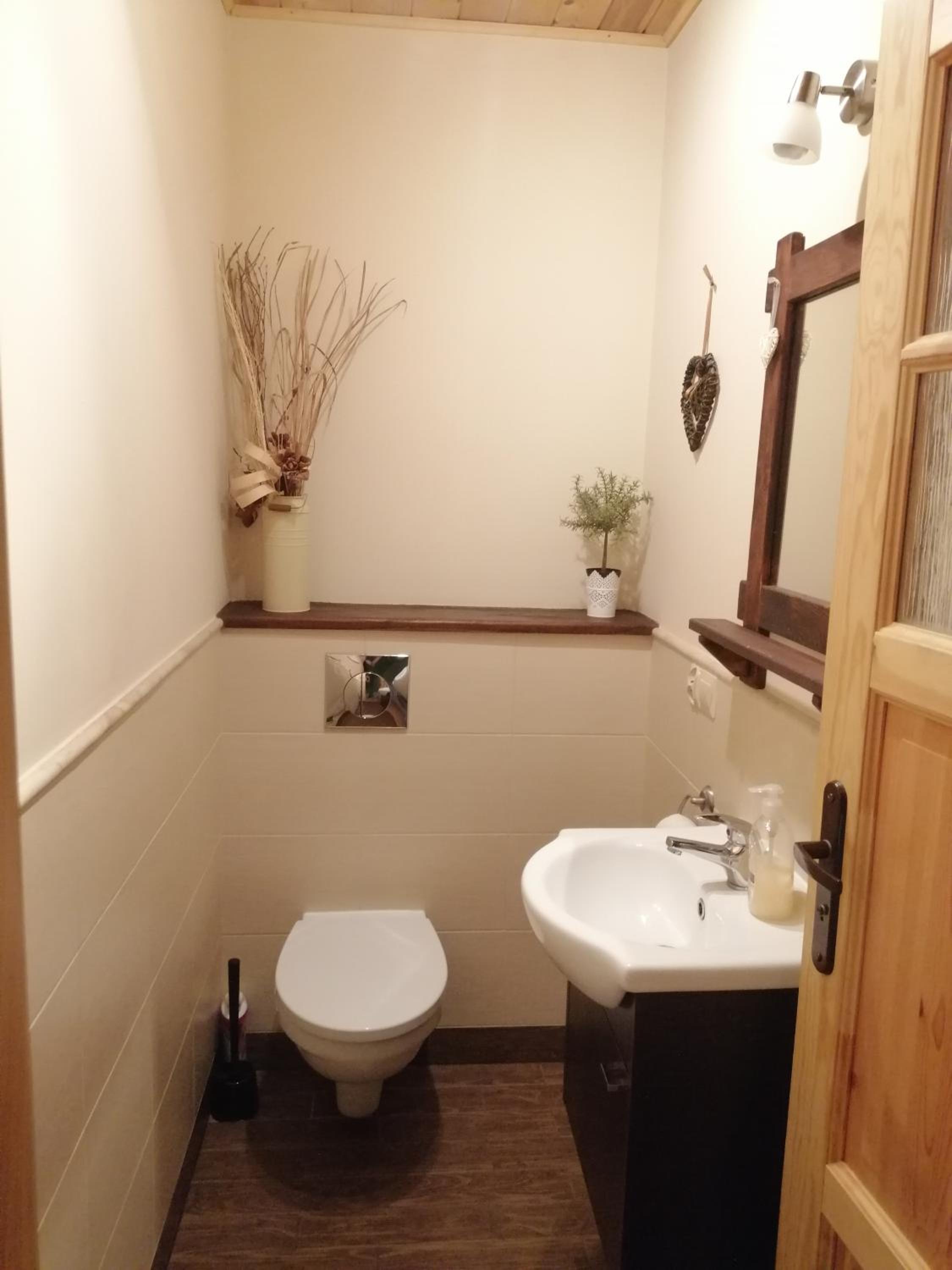 Three-Bedroom House photo 3
