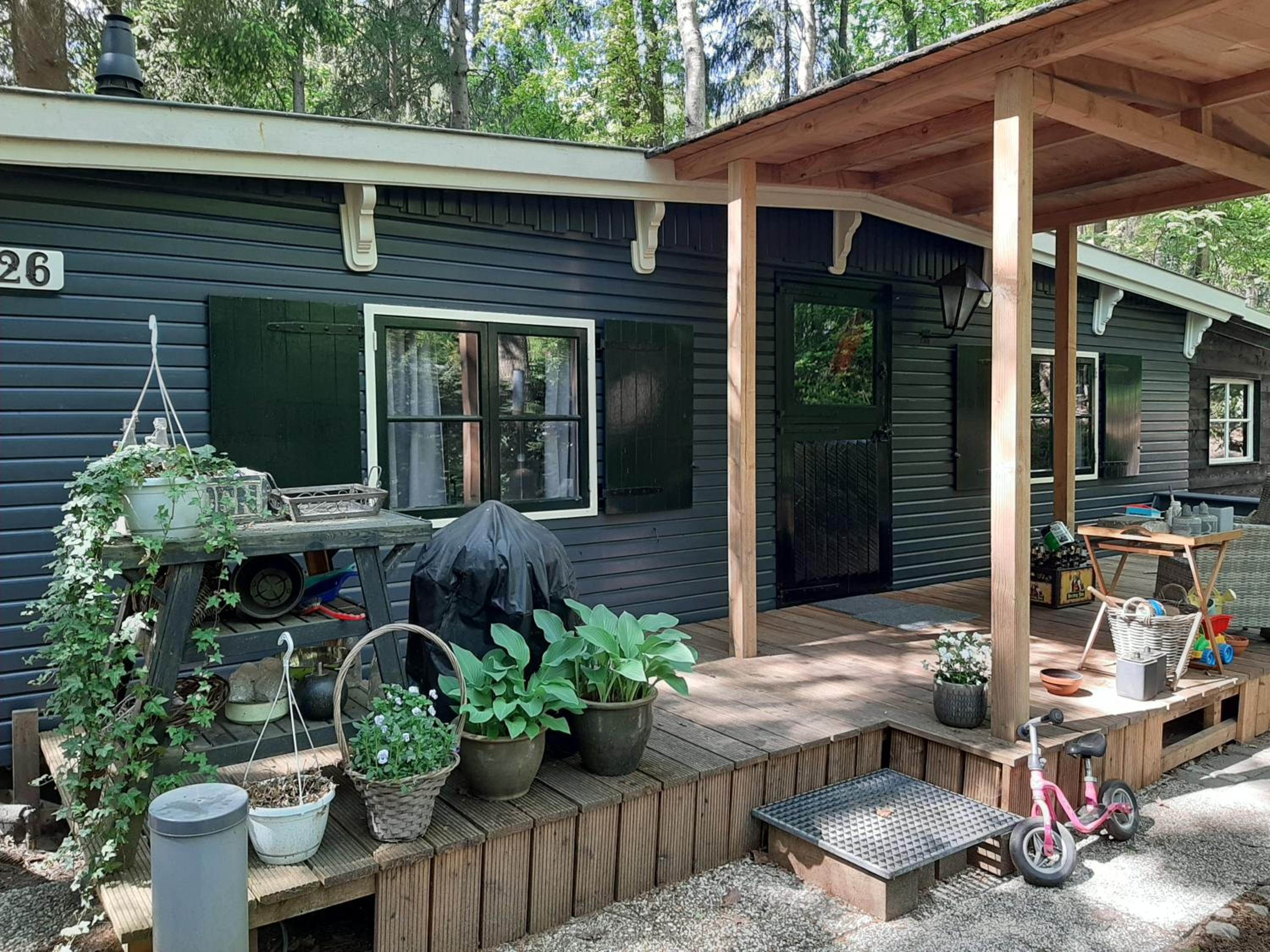 Mobile Home - Photo 13