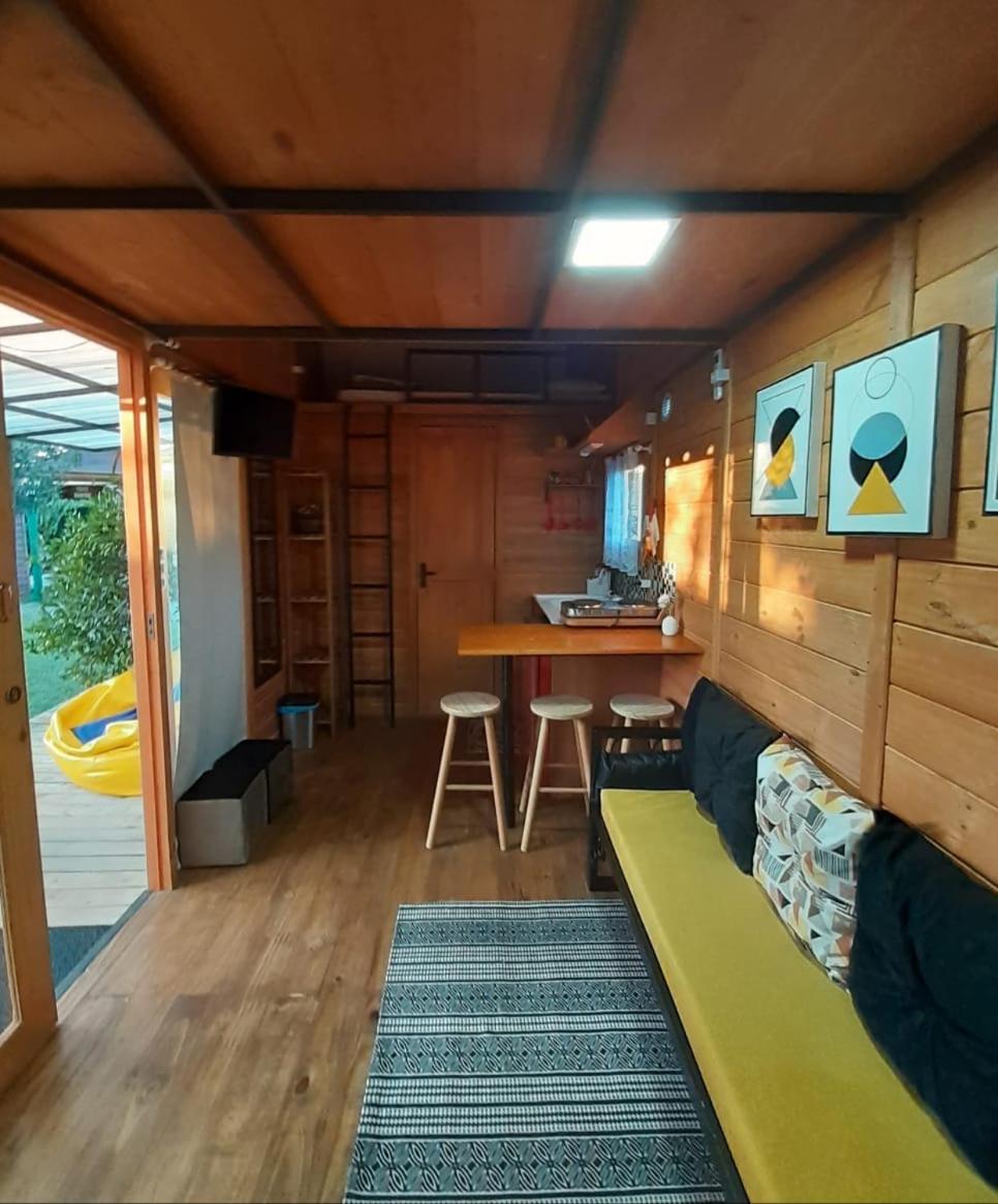 One-Bedroom Bungalow photo 3
