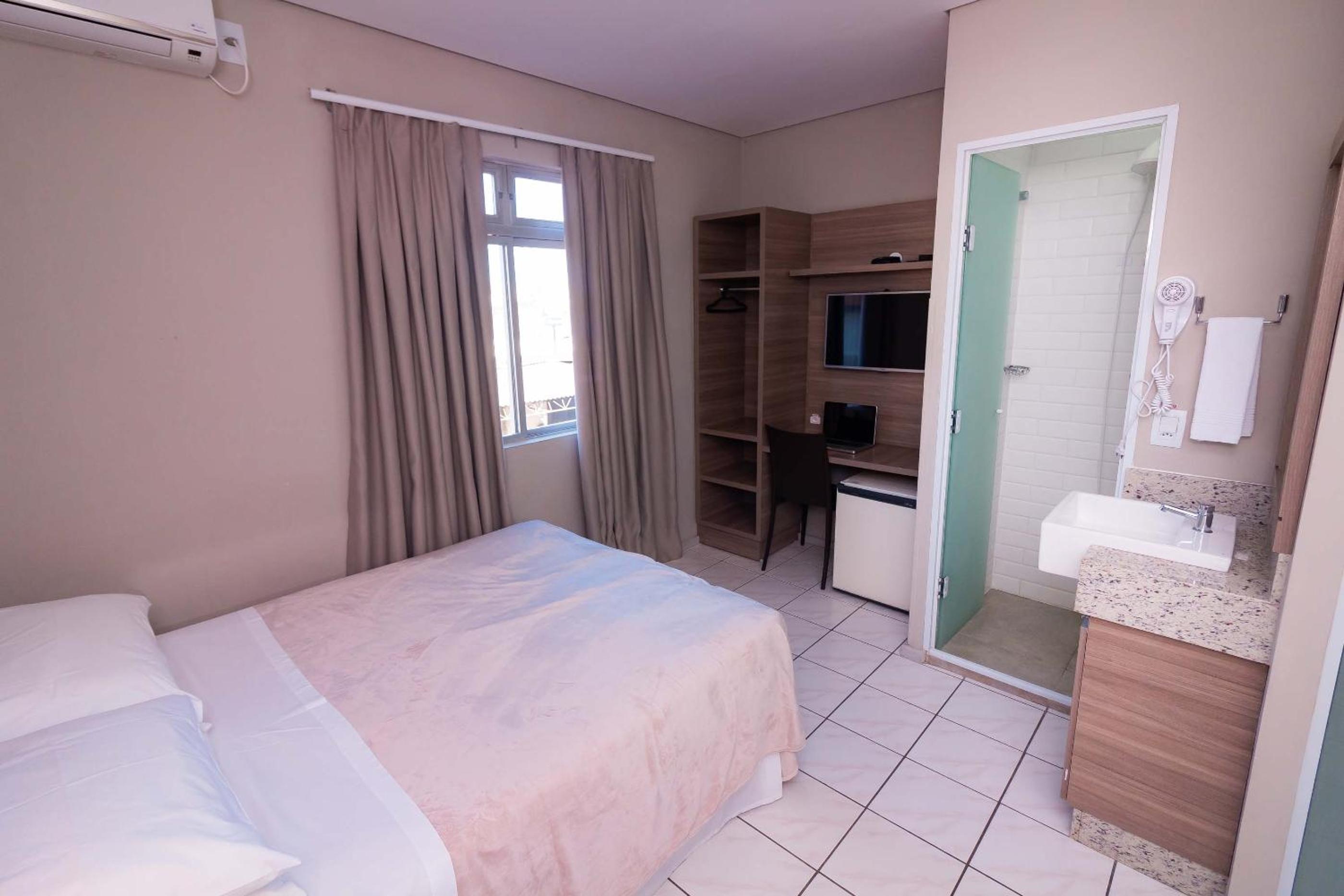 Deluxe Double Room photo 2