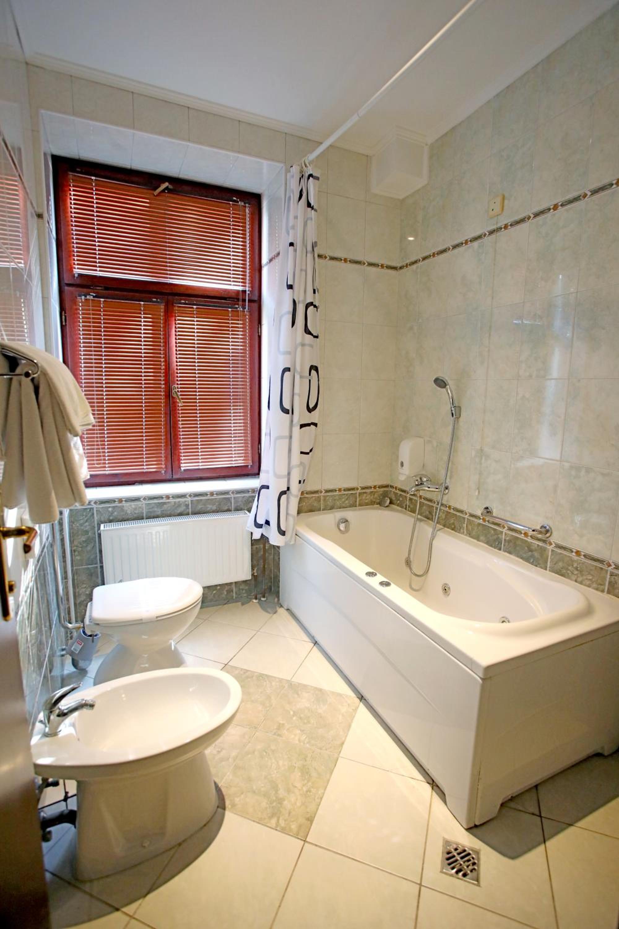 Triple Room