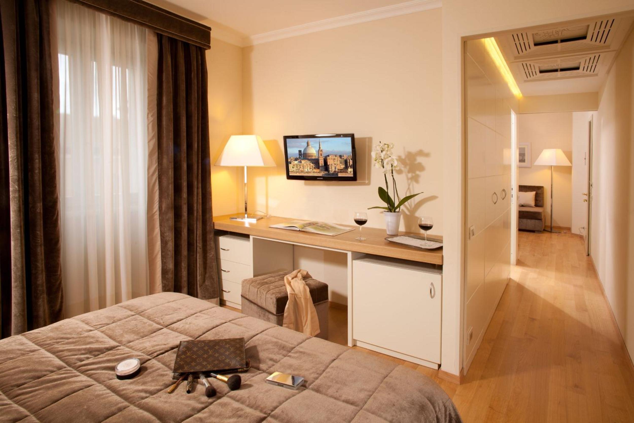 Suite photo 1