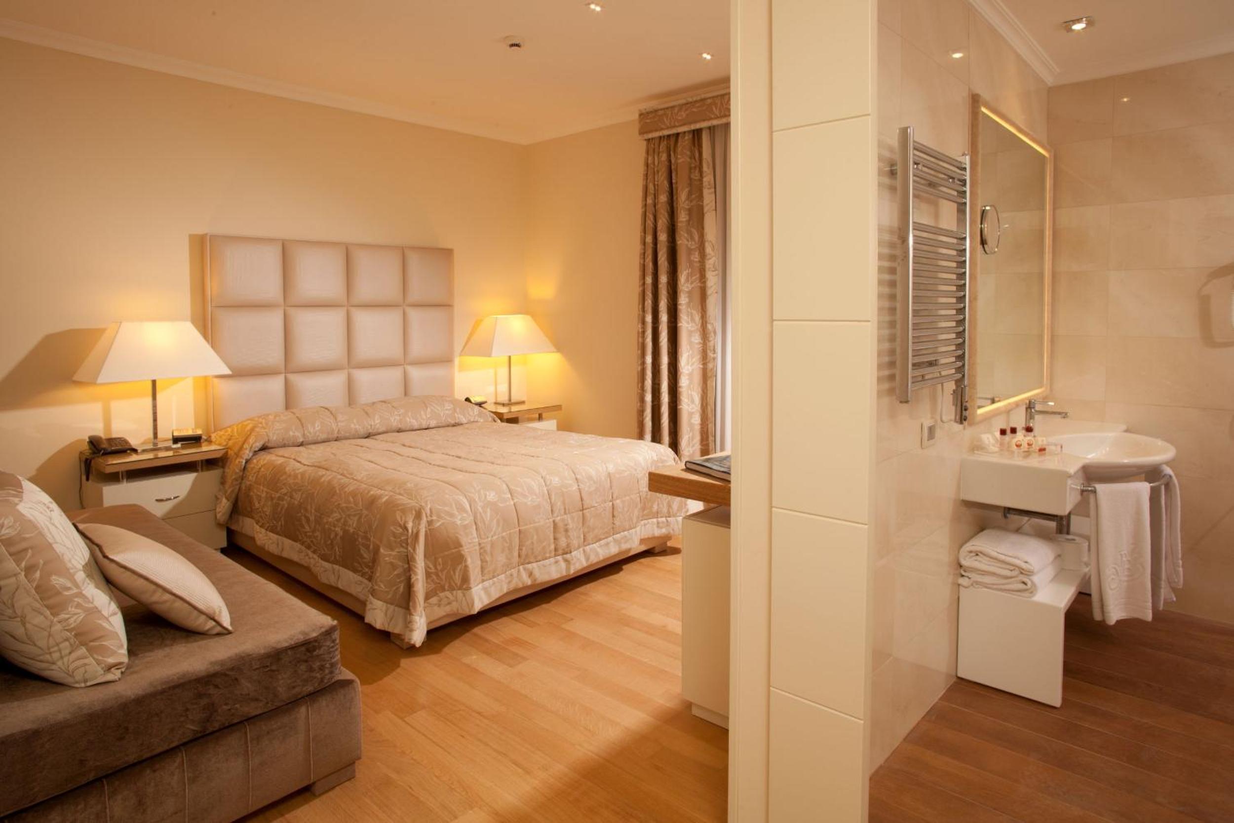 Superior Double Room photo 2