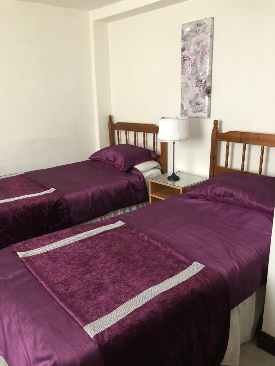 Budget Twin Room photo 2