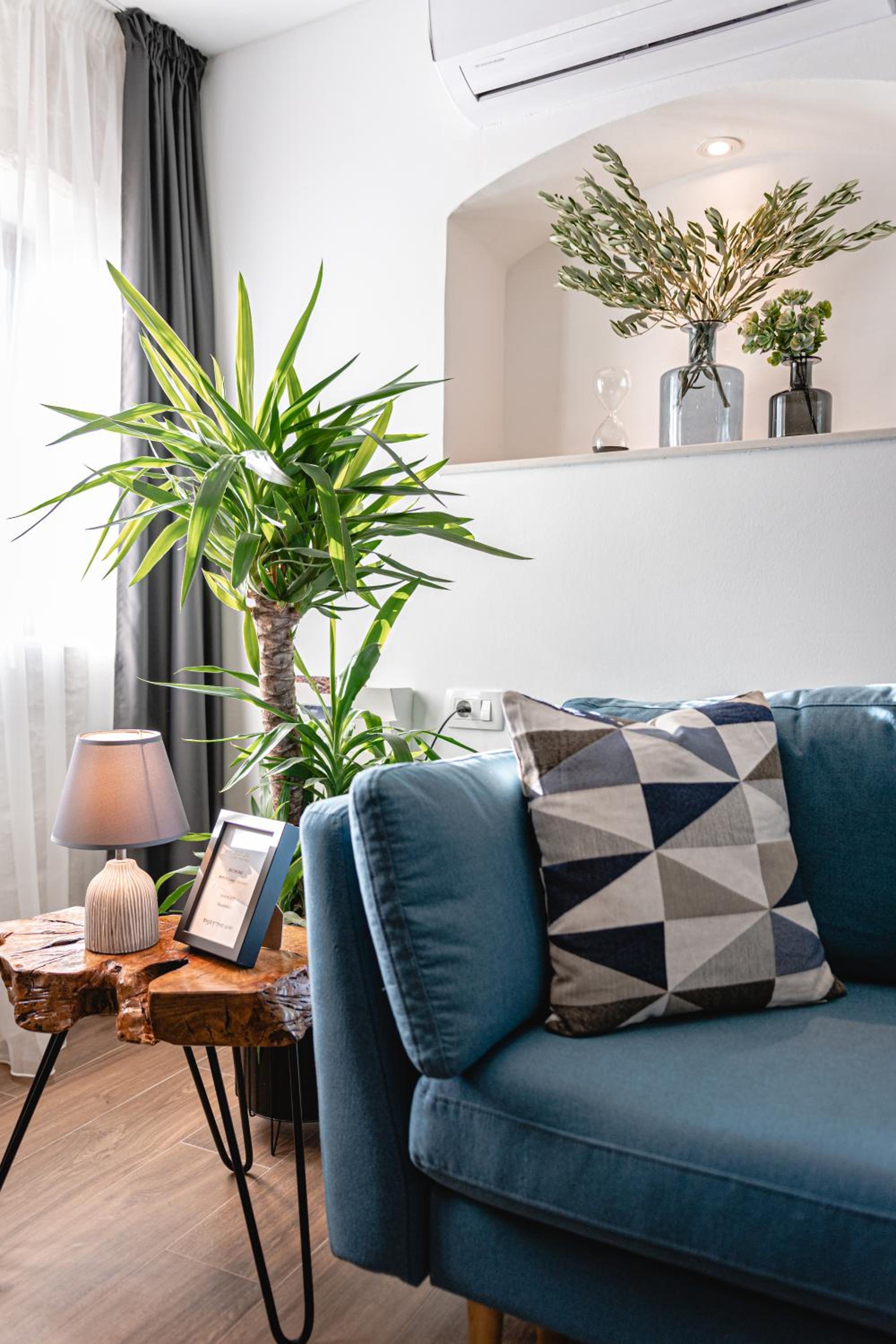 One-Bedroom Apartment - Photo 18