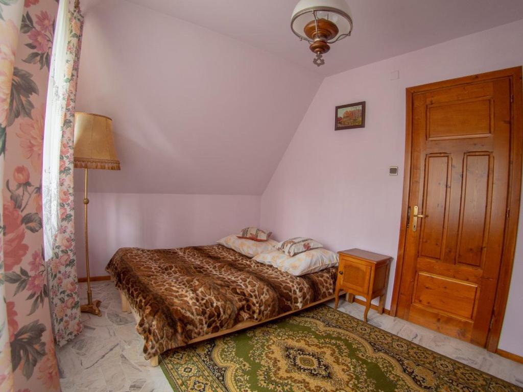 Large Double Room photo 1