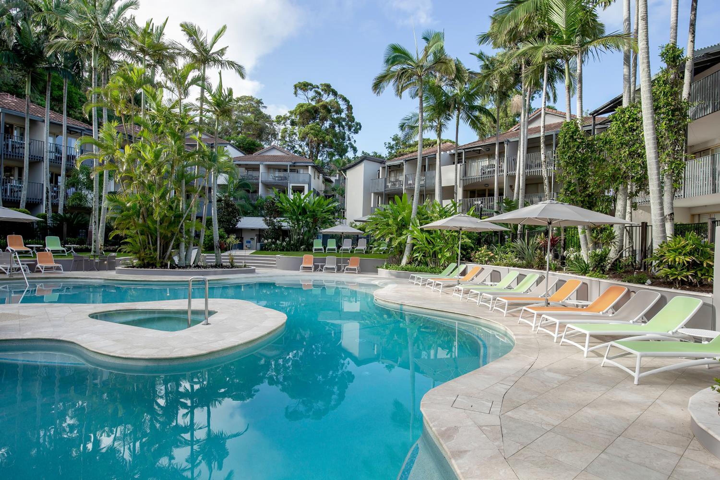 1 Bedroom Poolside Apartment