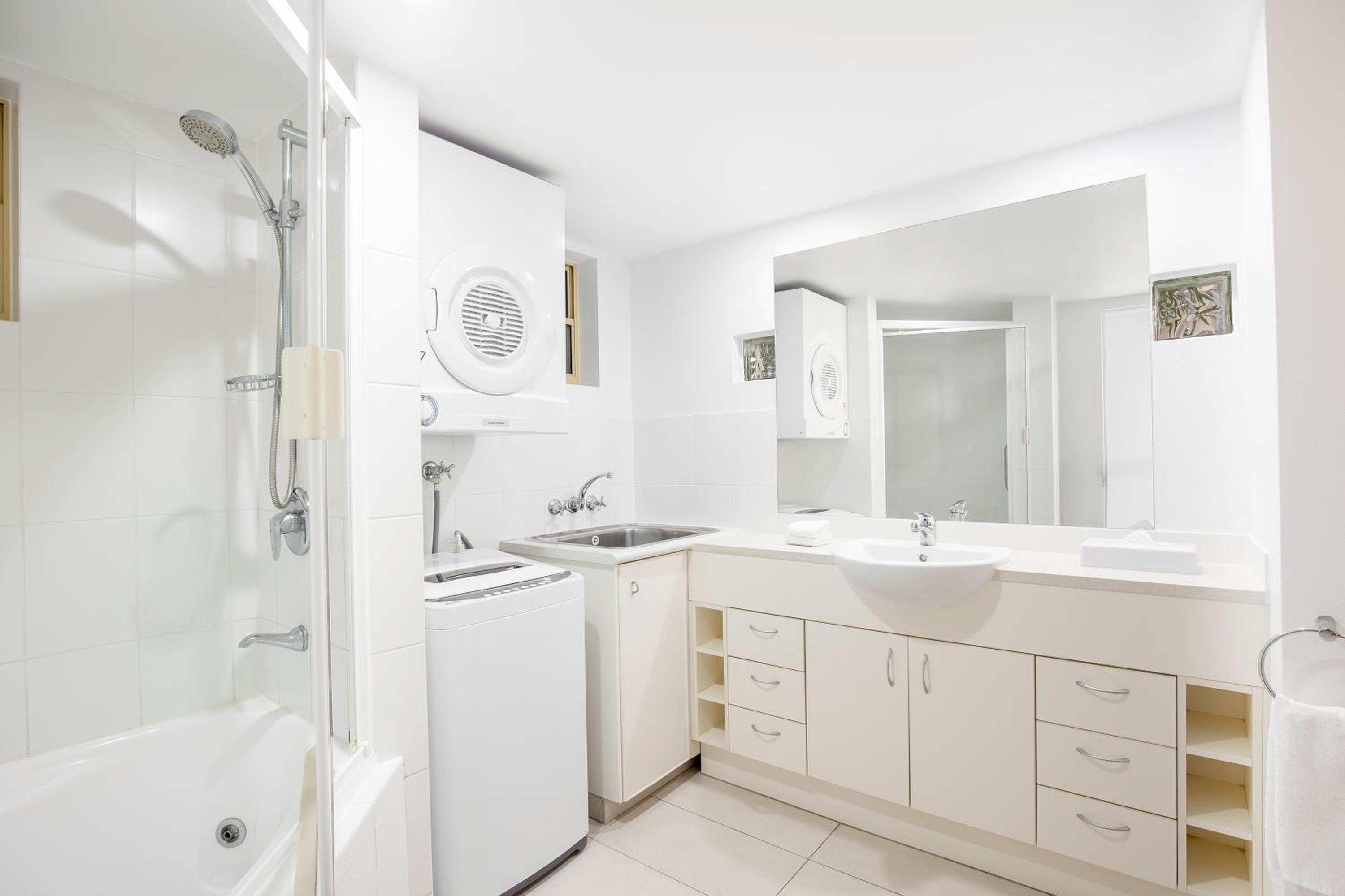 1 Bedroom Apartment photo 2