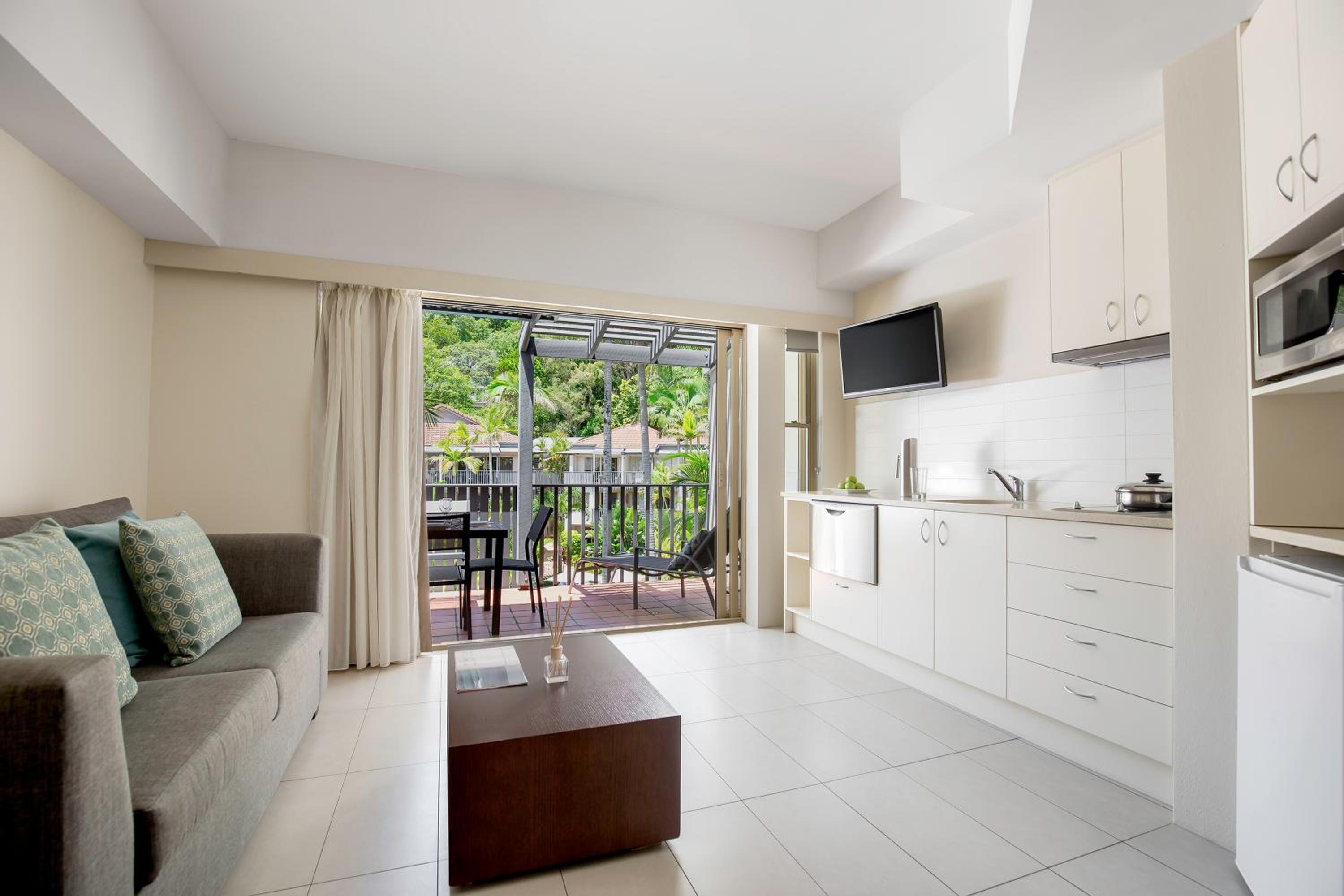 1 Bedroom Deluxe Apartment photo 3