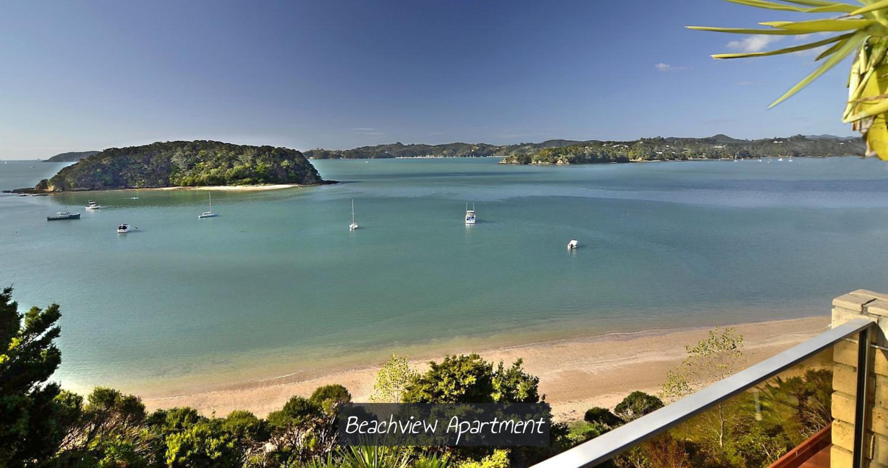 Absolute Beachfront Superior Two-Bedroom Apartment - Beachview Apartment photo 2