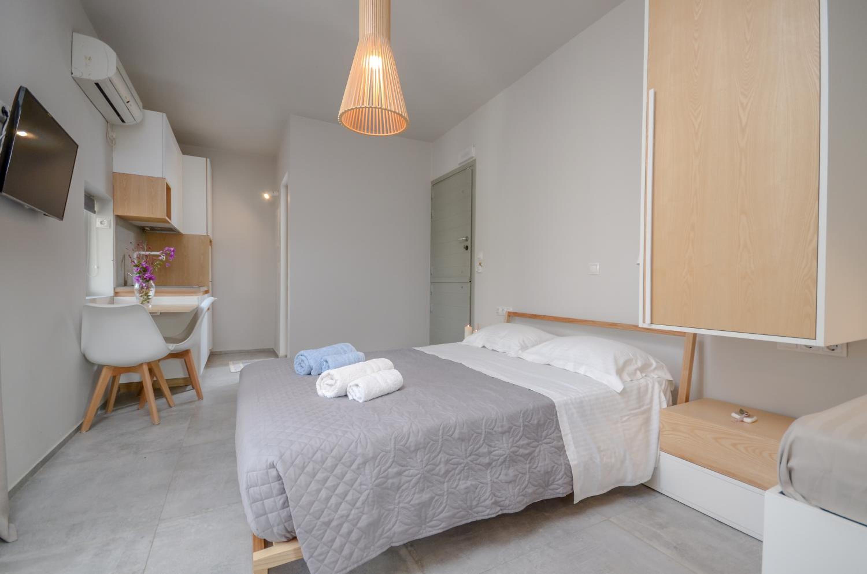 Bungalow (2 Adults) photo 2