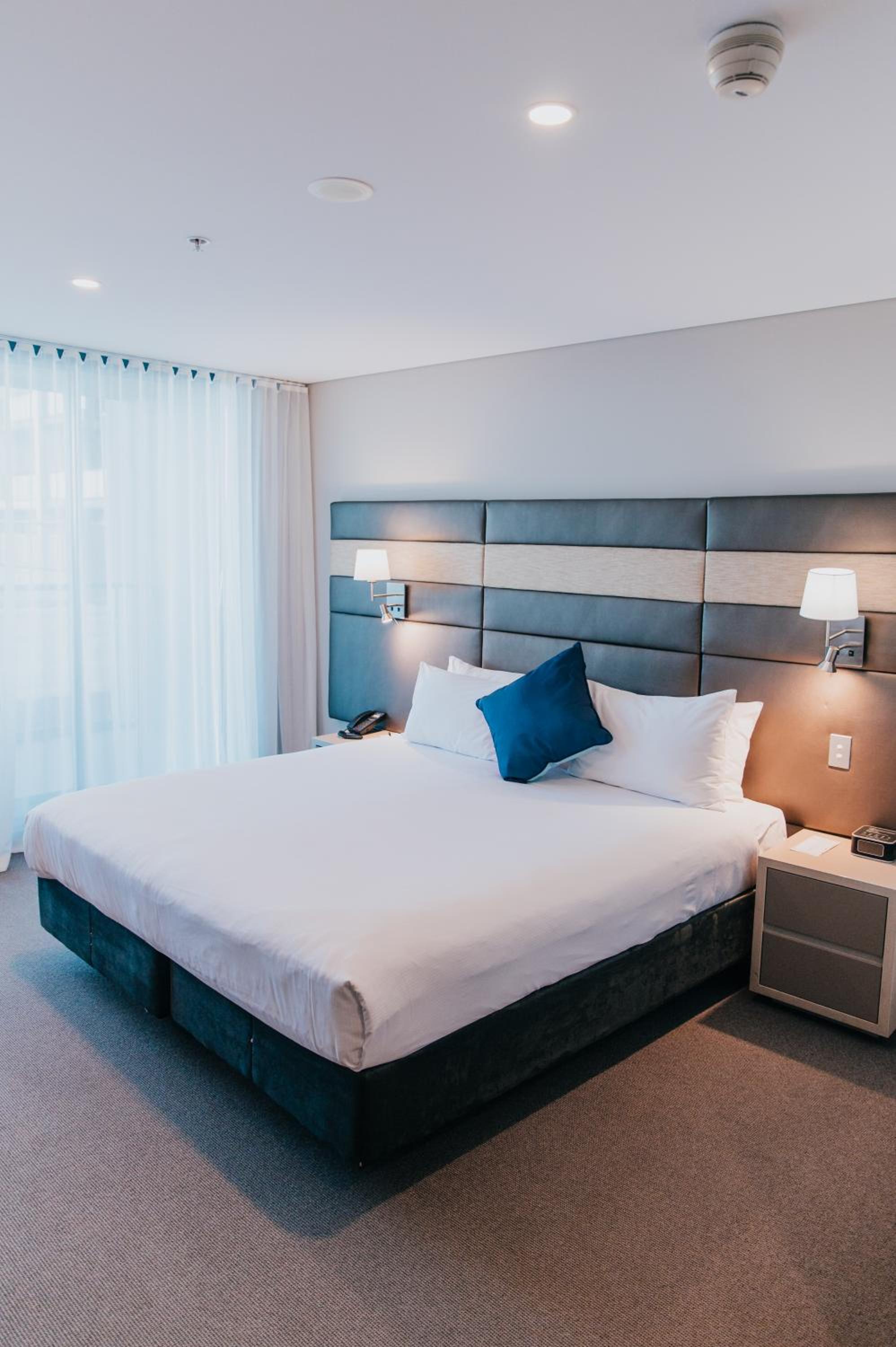 Superior Room with 1 King Size bed - Photo 6
