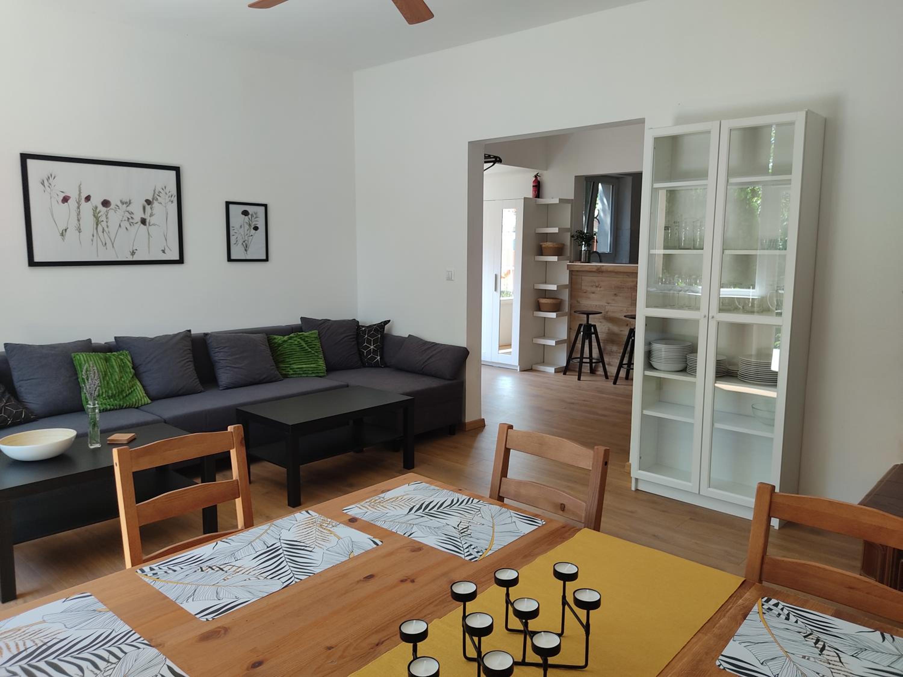 Four-Bedroom House photo 1