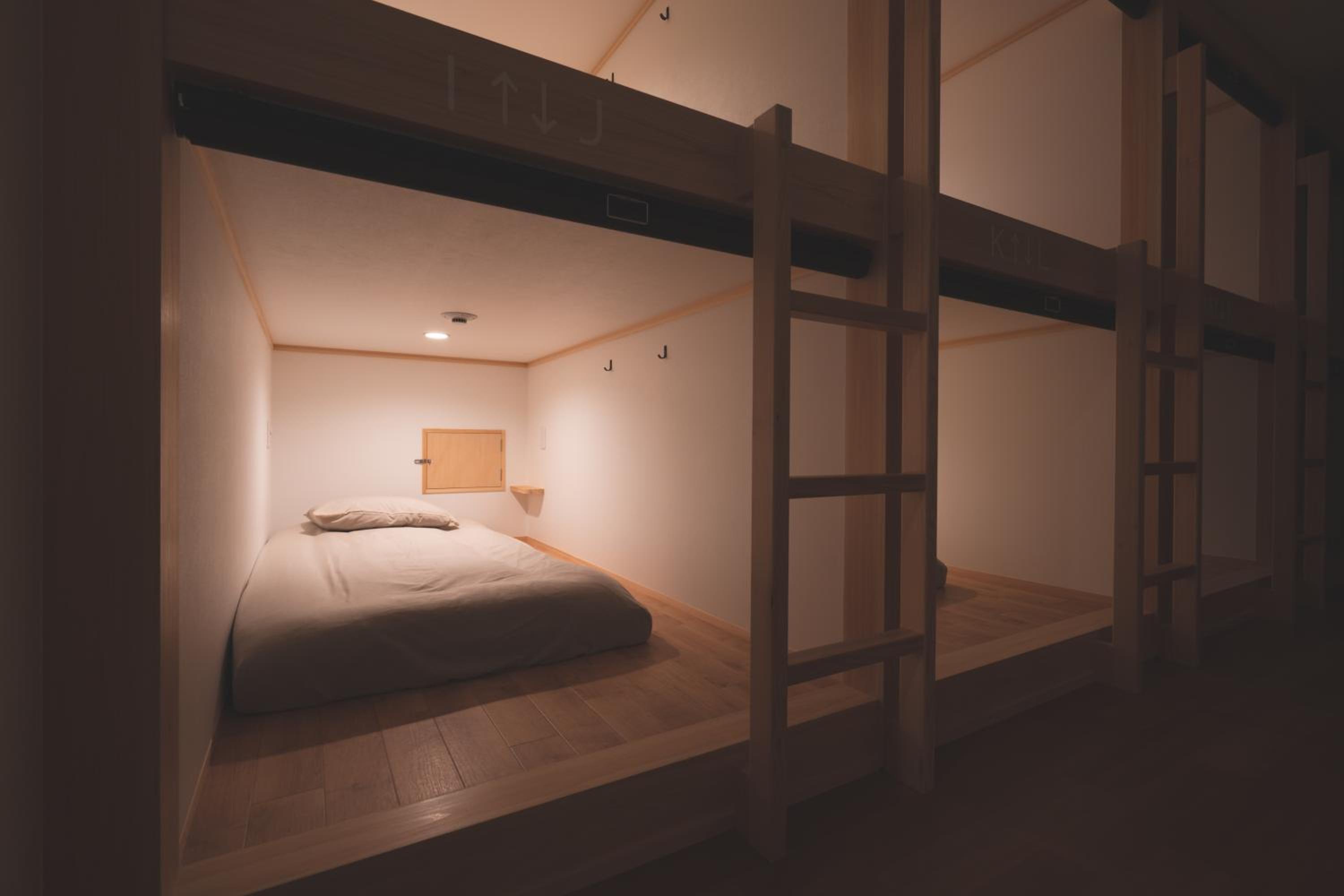 Single Bed in Mixed Dormitory Room photo 3